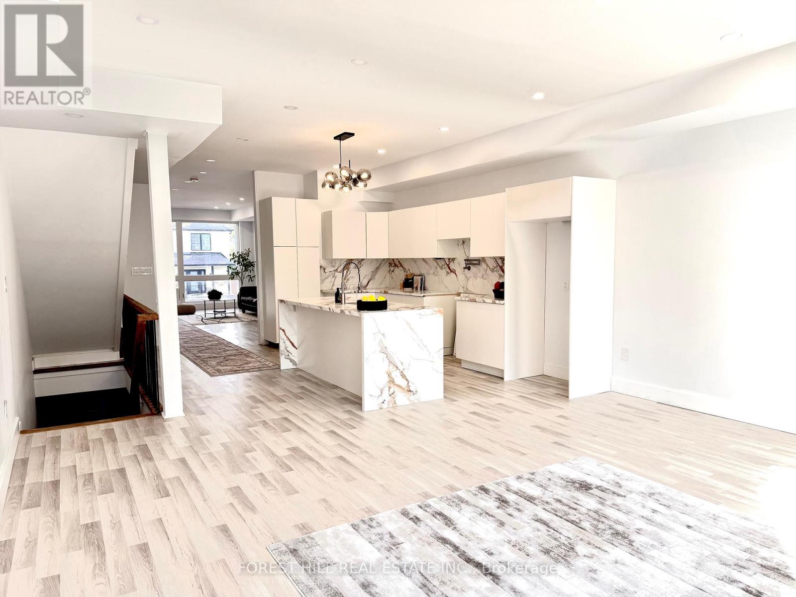 19 Simpson Avenue, Toronto, Ontario  M8Z 1C9 - Photo 9 - W12443636
