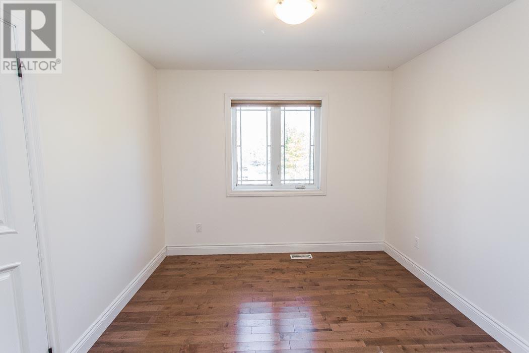 90 Parkewood Dr, Sault Ste. Marie, Ontario  P6A 5K6 - Photo 12 - SM252989