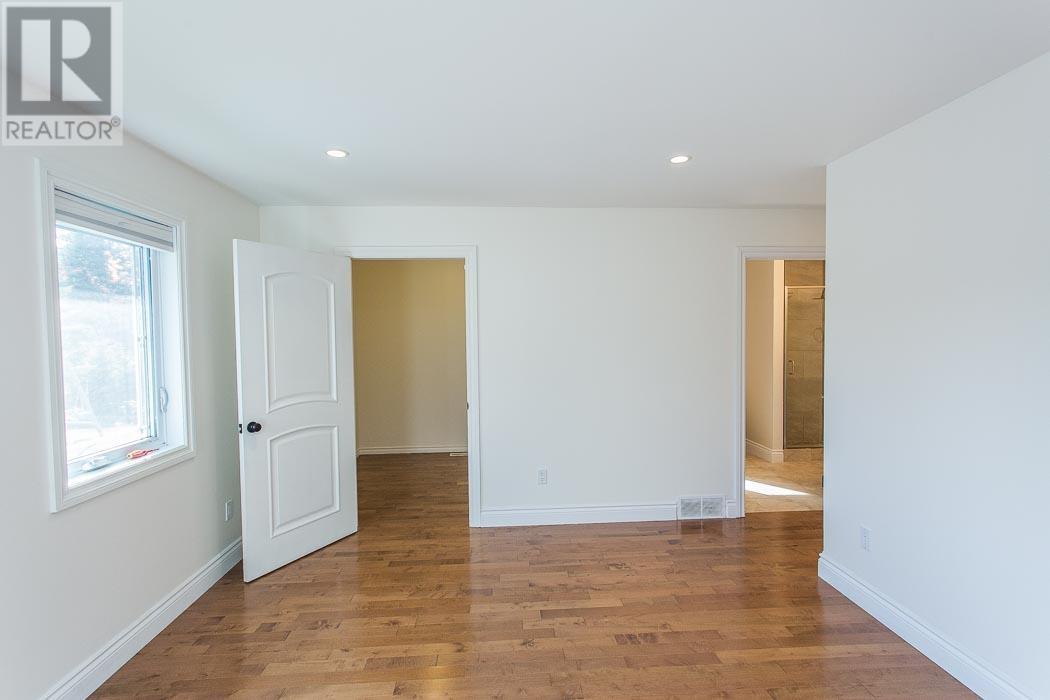 90 Parkewood Dr, Sault Ste. Marie, Ontario  P6A 5K6 - Photo 15 - SM252989
