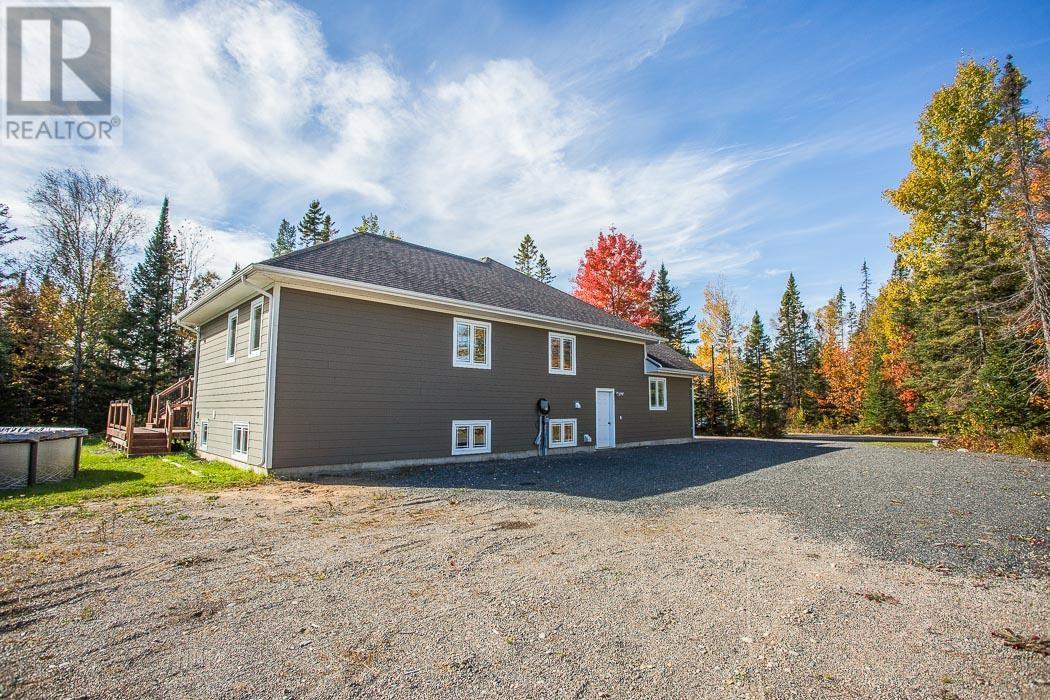 90 Parkewood Dr, Sault Ste. Marie, Ontario  P6A 5K6 - Photo 37 - SM252989
