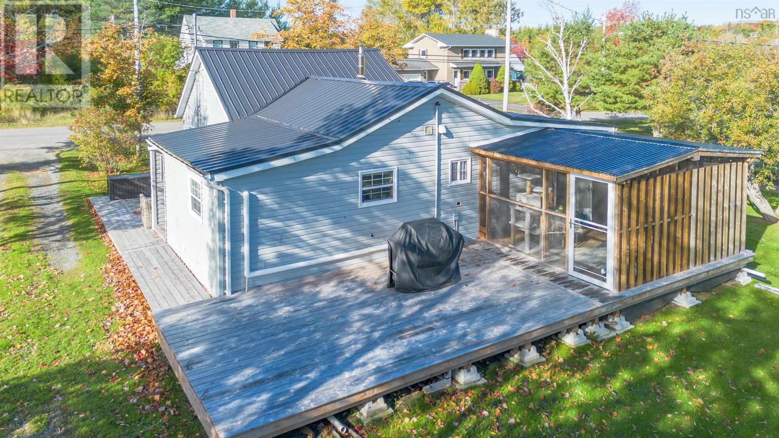 160 Twining Street, Baddeck, Nova Scotia  B0E 1B0 - Photo 4 - 202525798