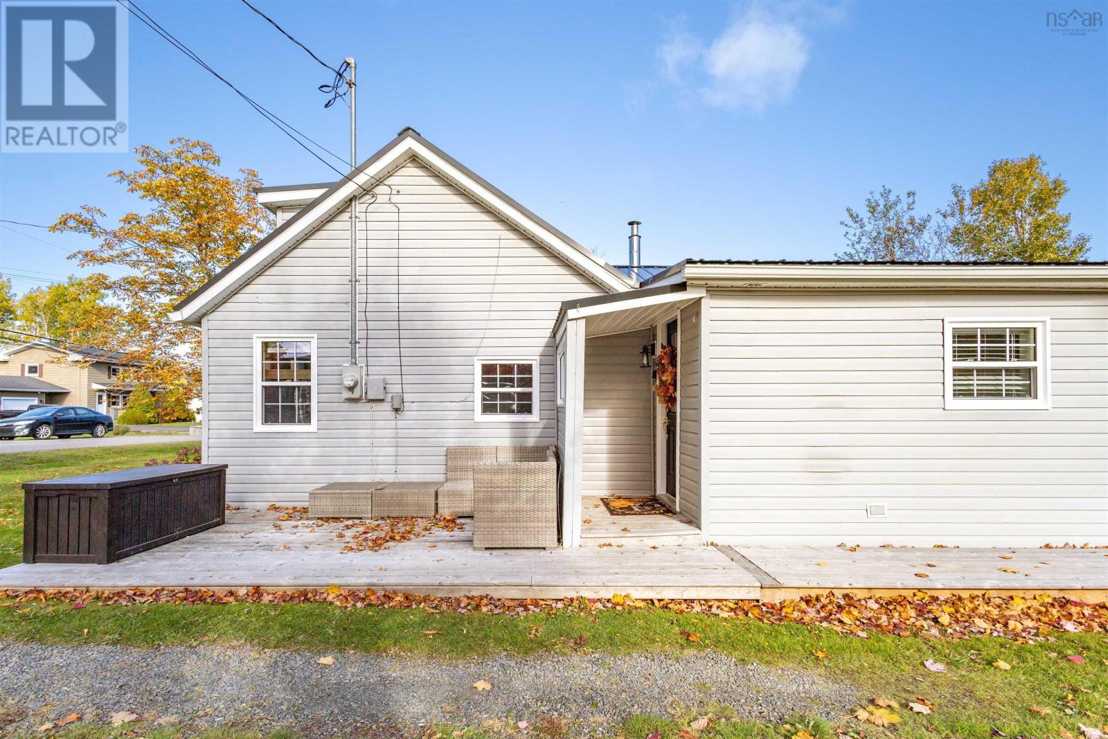 160 Twining Street, Baddeck, Nova Scotia  B0E 1B0 - Photo 8 - 202525798