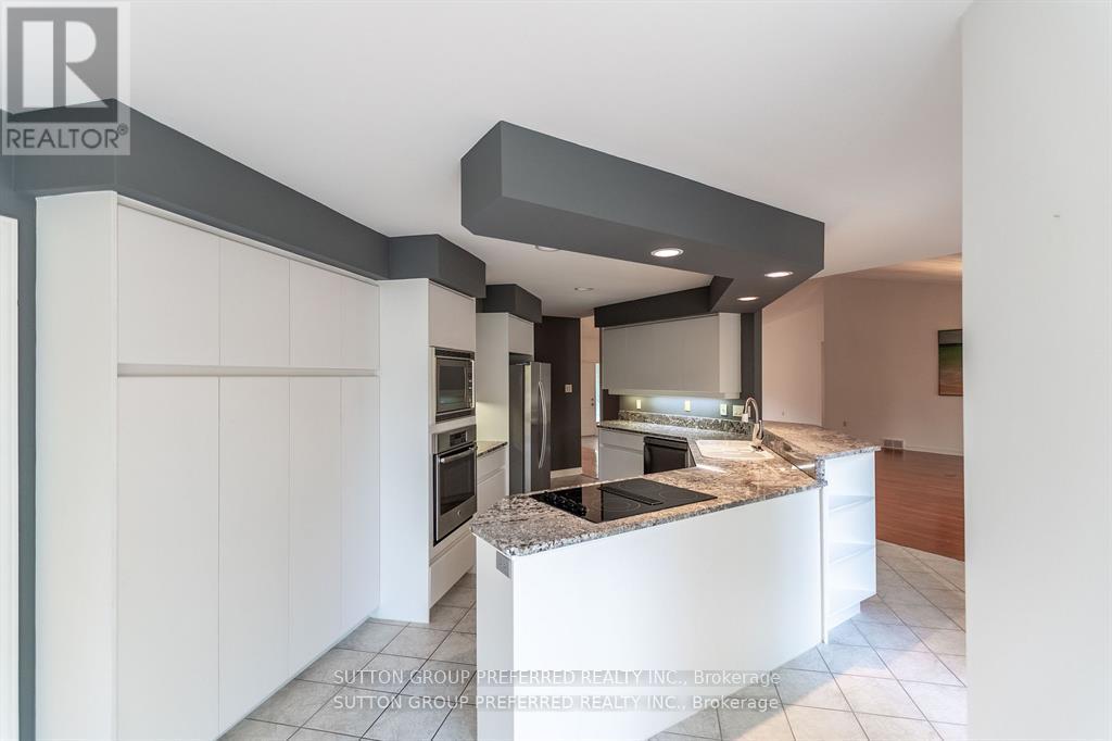 Photo 21 of 41 for 1 Highland Woods Court