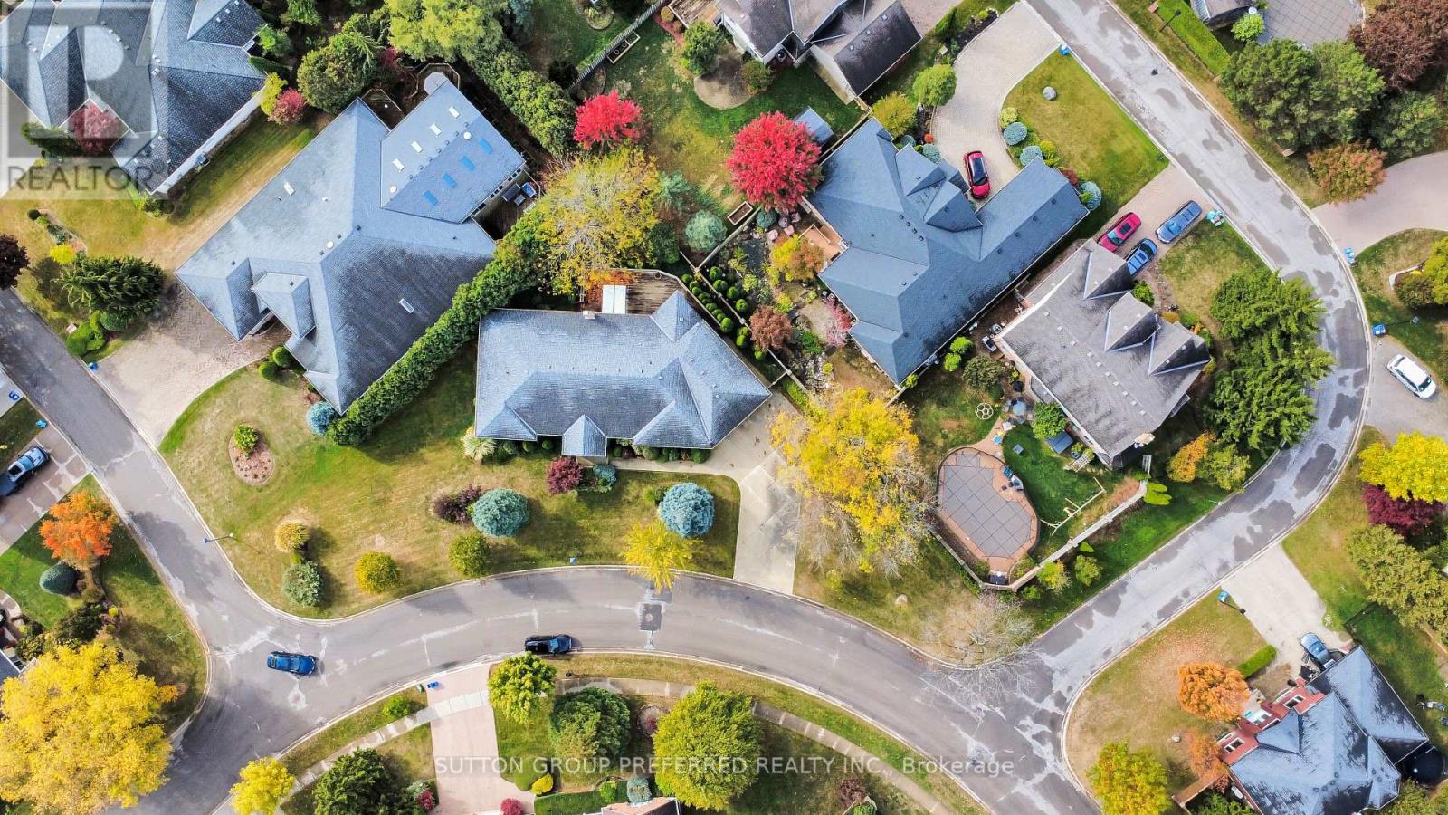 1 Highland Woods Court, London South, Ontario  N6C 5W9 - Photo 3 - X12467503