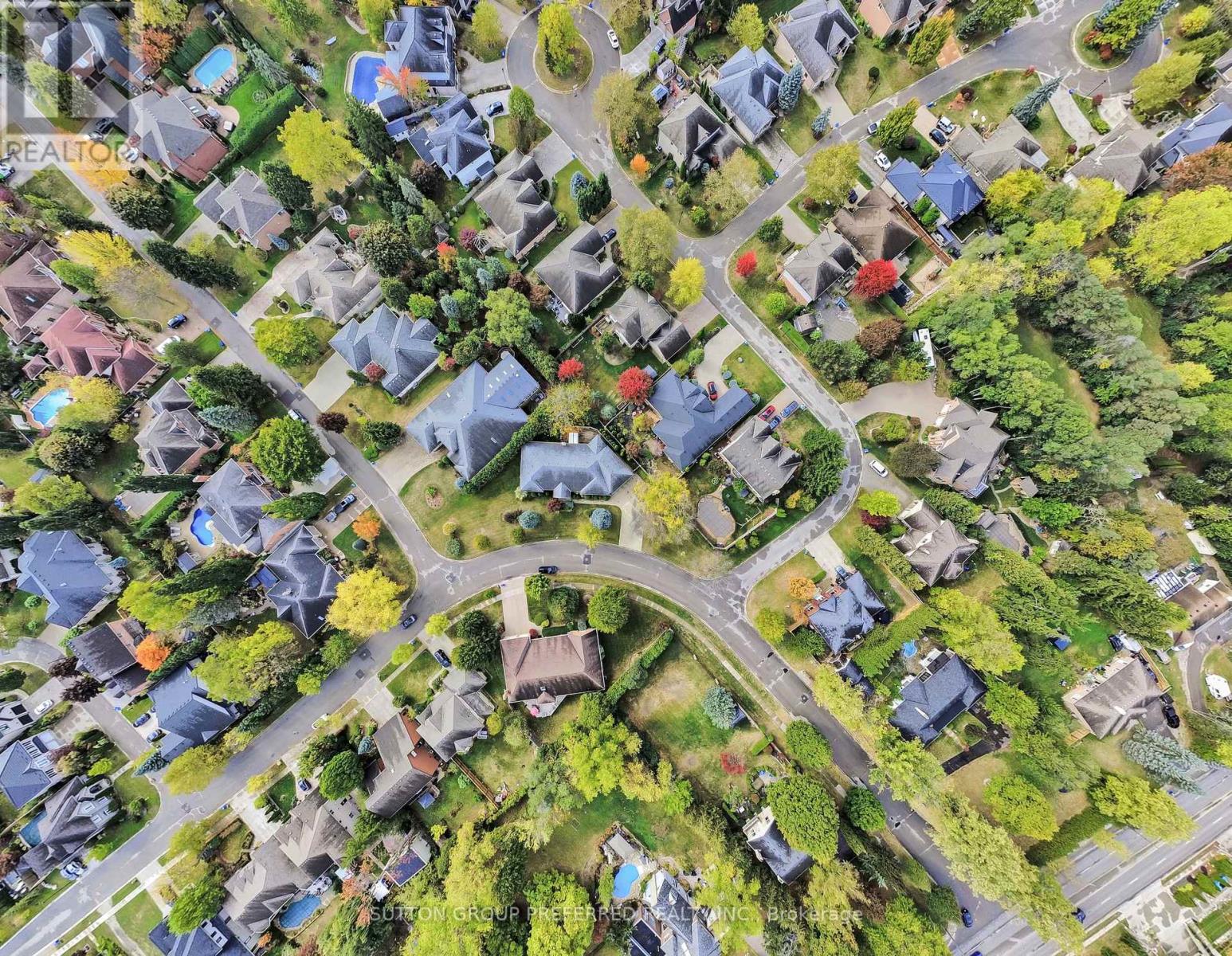 1 Highland Woods Court, London South, Ontario  N6C 5W9 - Photo 40 - X12467503