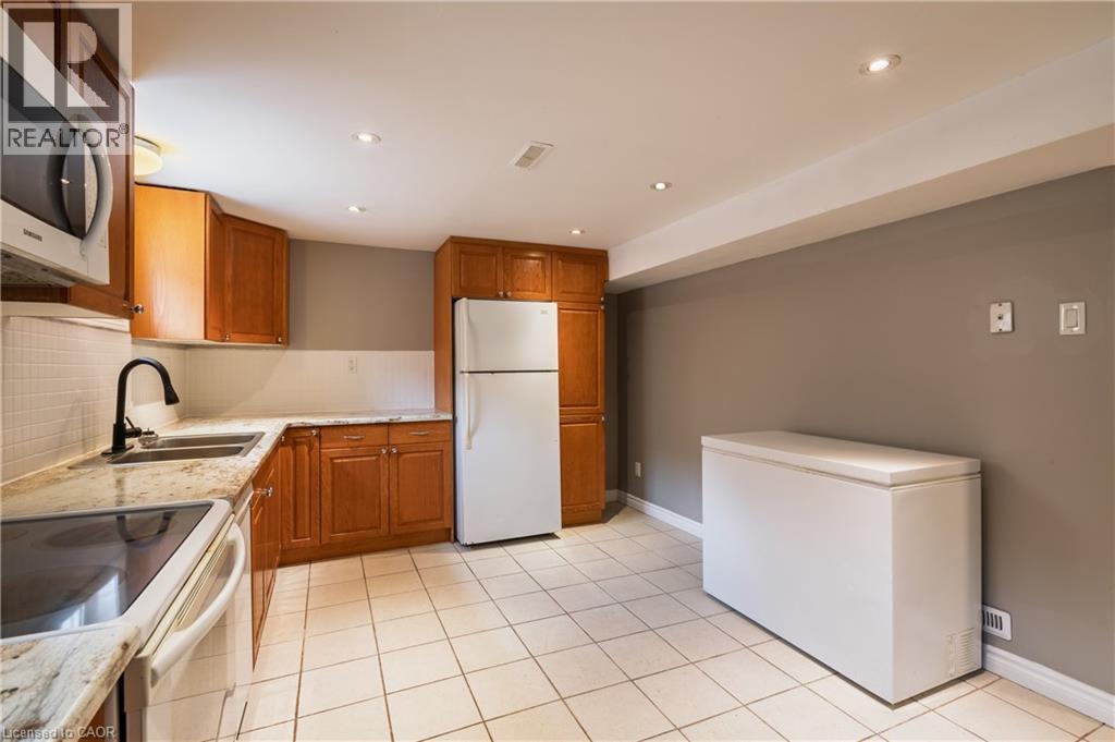112 Limpert Avenue, Cambridge, Ontario  N3C 1B9 - Photo 33 - 40780727