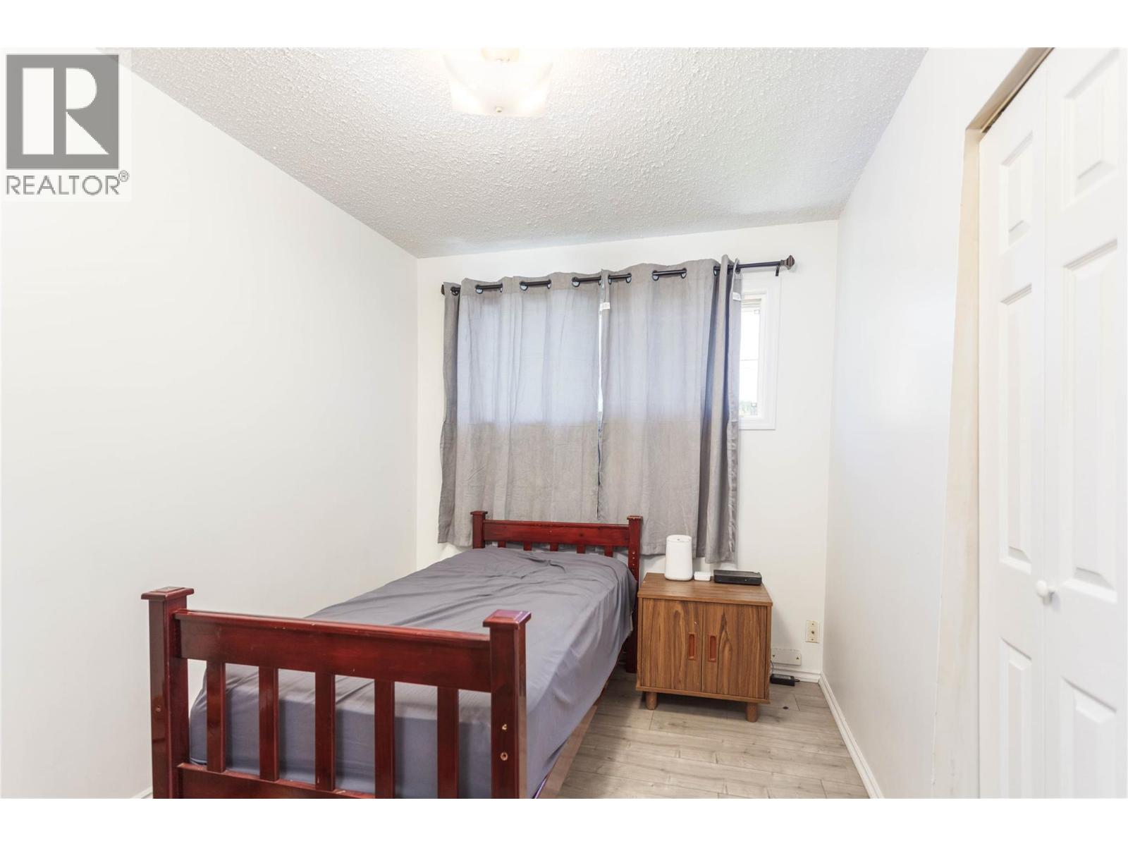 2284 Park Avenue, Lumby, British Columbia  V0E 2G0 - Photo 14 - 10366277