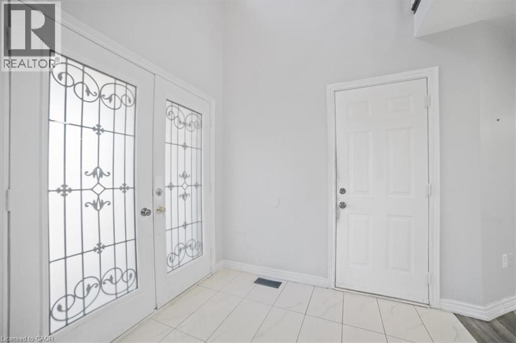 170 Southbrook Drive, Binbrook, Ontario  L0R 1C0 - Photo 6 - 40780213