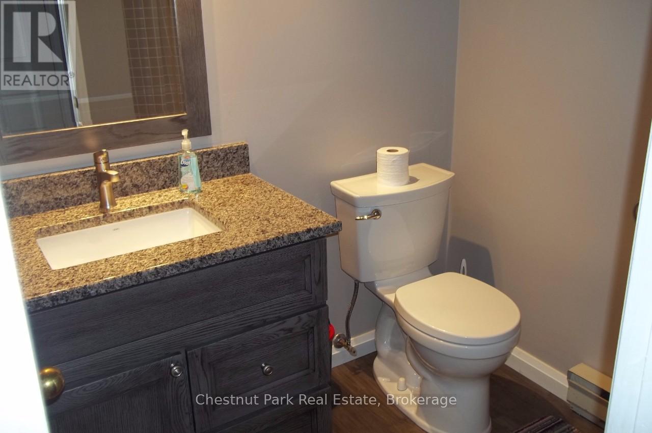 387 Mariners Way, Collingwood, Ontario  L9Y 5C7 - Photo 8 - S12472232