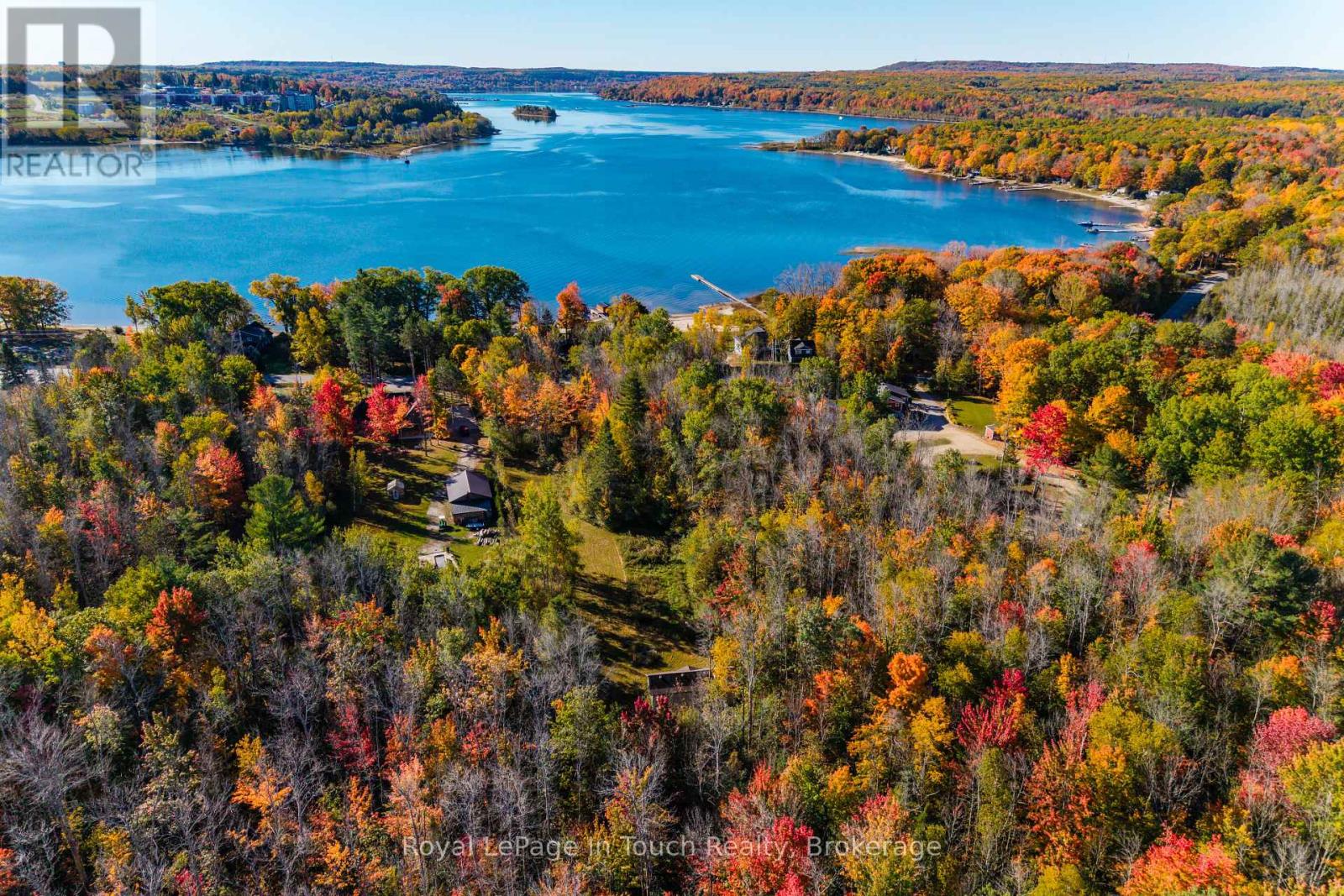 250 Peek -A- Boo Trail, Tiny, Ontario  L9M 0B3 - Photo 16 - S12472261
