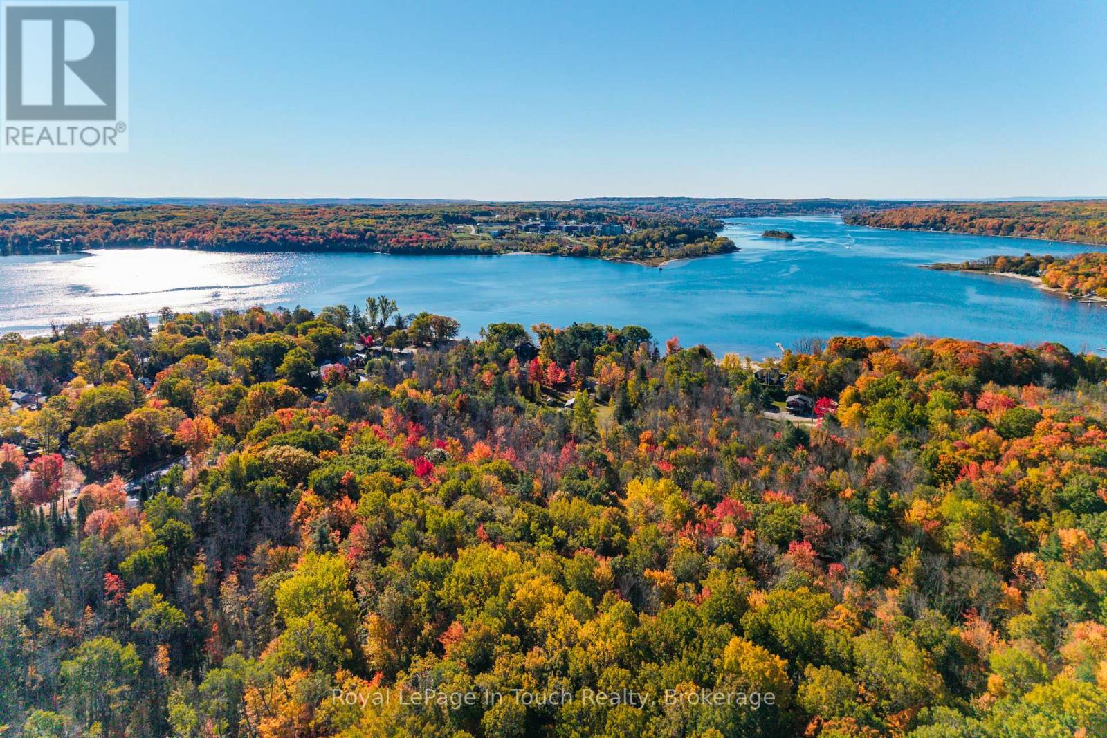250 Peek -A- Boo Trail, Tiny, Ontario  L9M 0B3 - Photo 17 - S12472261