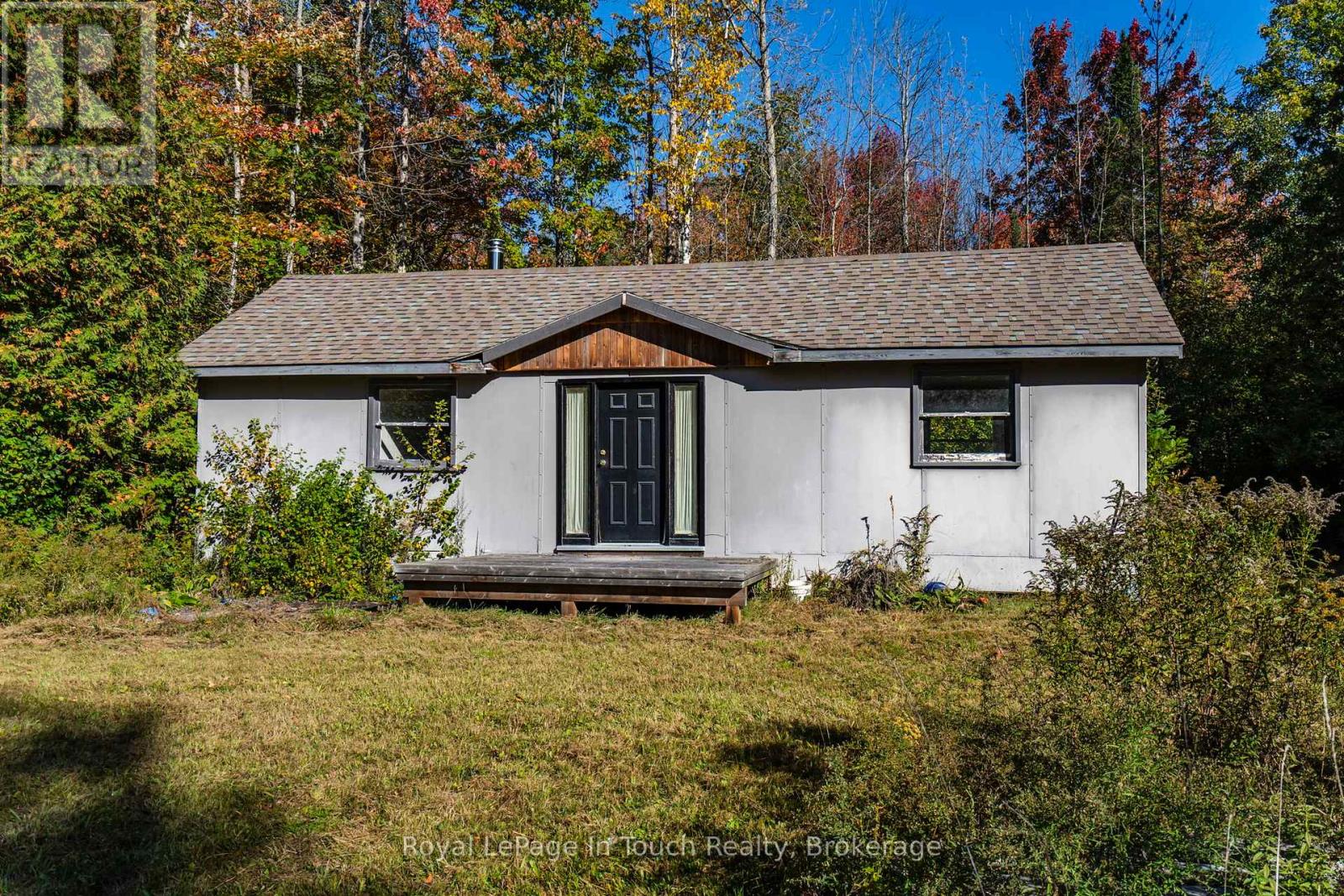 250 Peek -A- Boo Trail, Tiny, Ontario  L9M 0B3 - Photo 9 - S12472261