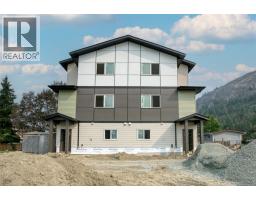 2711 Hewl Road, west kelowna, British Columbia