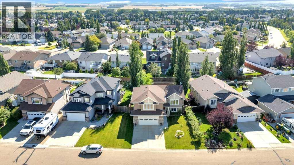 29 Estella Crescent, Lacombe, Alberta  T4L 2P3 - Photo 3 - A2250203