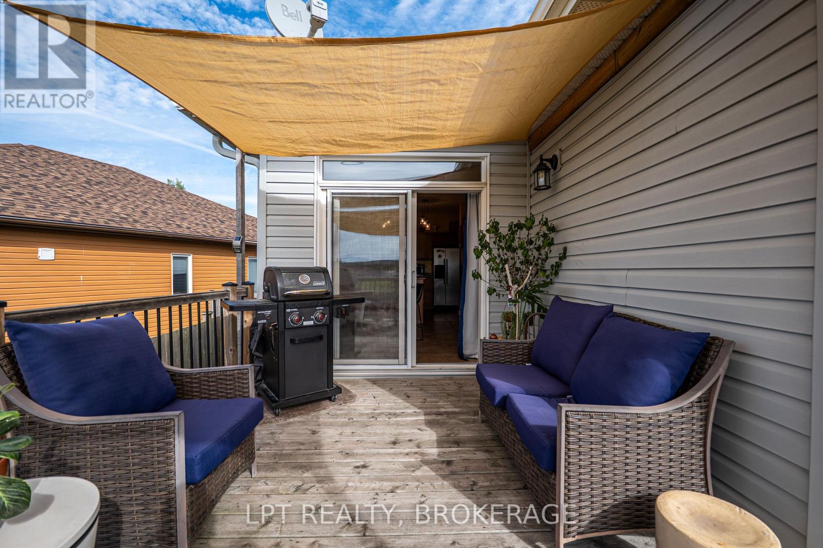 2073 Swanfield Street, Kingston (East Gardiners Rd), Ontario  K7M 0A9 - Photo 13 - X12472218