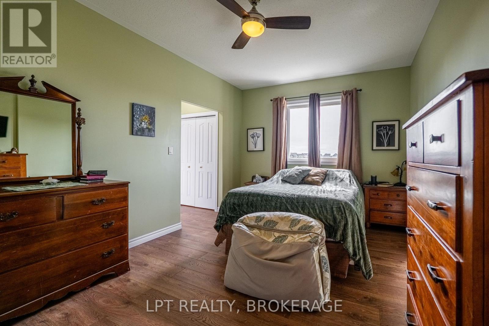 2073 Swanfield Street, Kingston (East Gardiners Rd), Ontario  K7M 0A9 - Photo 15 - X12472218