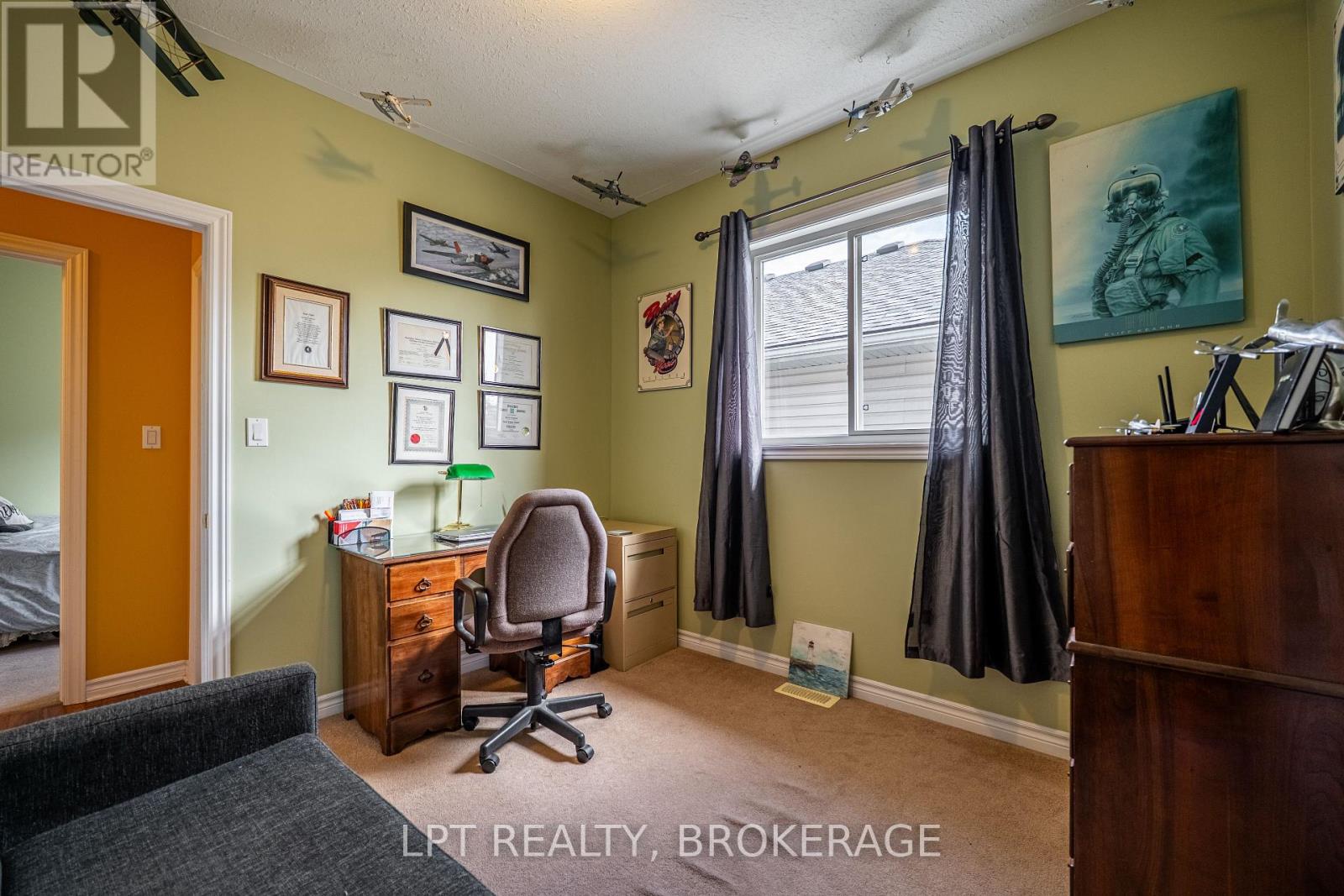 2073 Swanfield Street, Kingston (East Gardiners Rd), Ontario  K7M 0A9 - Photo 23 - X12472218