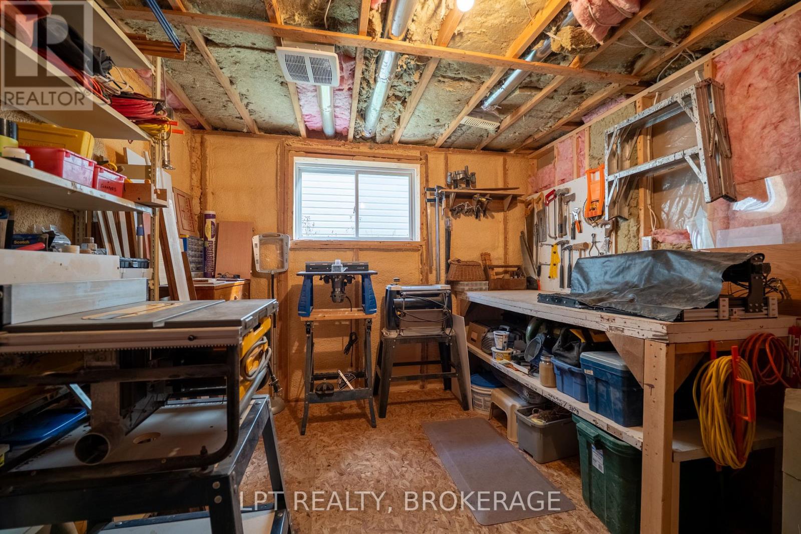 2073 Swanfield Street, Kingston (East Gardiners Rd), Ontario  K7M 0A9 - Photo 32 - X12472218
