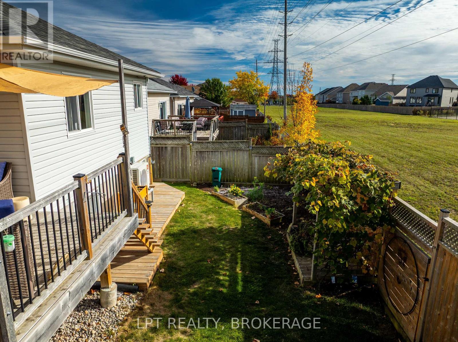 2073 Swanfield Street, Kingston (East Gardiners Rd), Ontario  K7M 0A9 - Photo 34 - X12472218