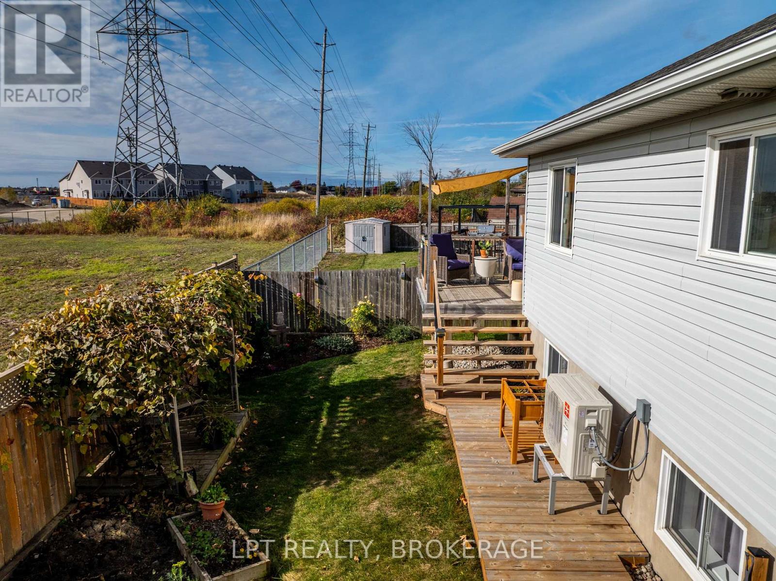 2073 Swanfield Street, Kingston (East Gardiners Rd), Ontario  K7M 0A9 - Photo 37 - X12472218