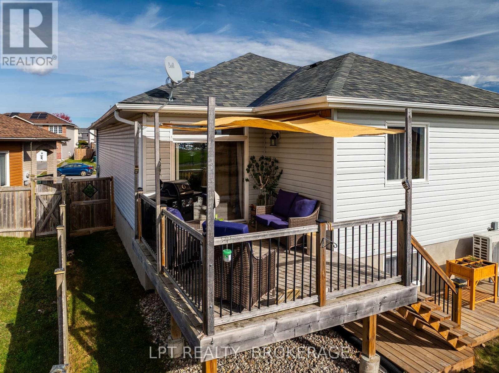 2073 Swanfield Street, Kingston (East Gardiners Rd), Ontario  K7M 0A9 - Photo 39 - X12472218