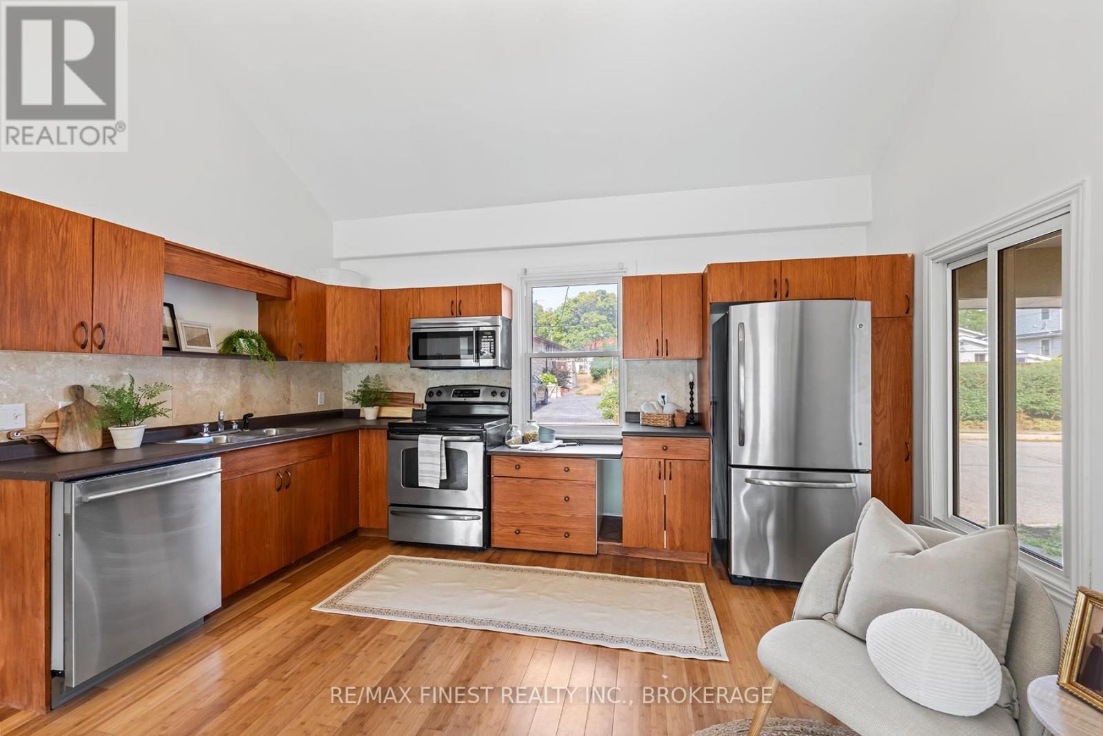 42a Hill Street, Prince Edward County (Picton), Ontario  K0K 2T0 - Photo 10 - X12472255
