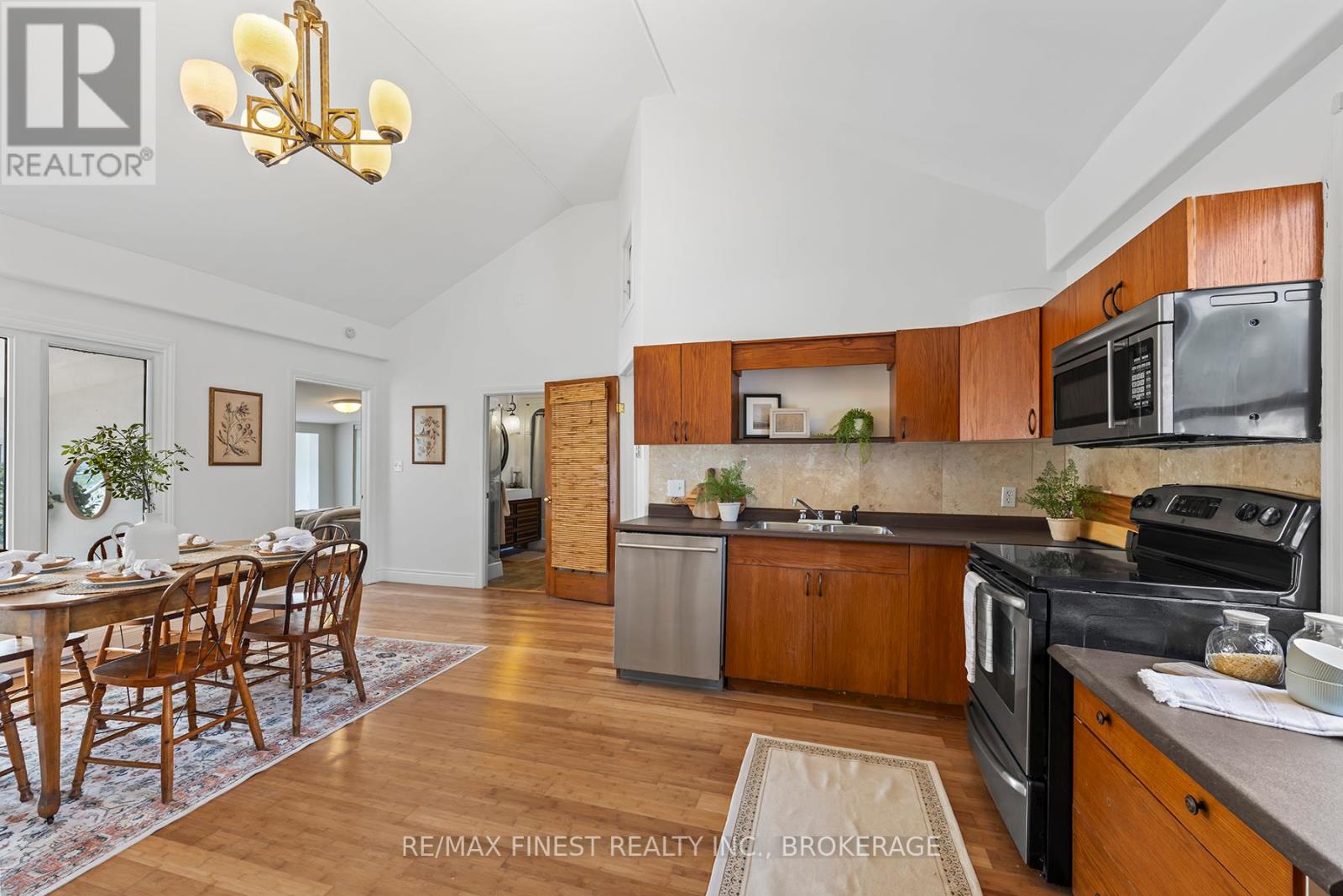 42a Hill Street, Prince Edward County (Picton), Ontario  K0K 2T0 - Photo 12 - X12472255