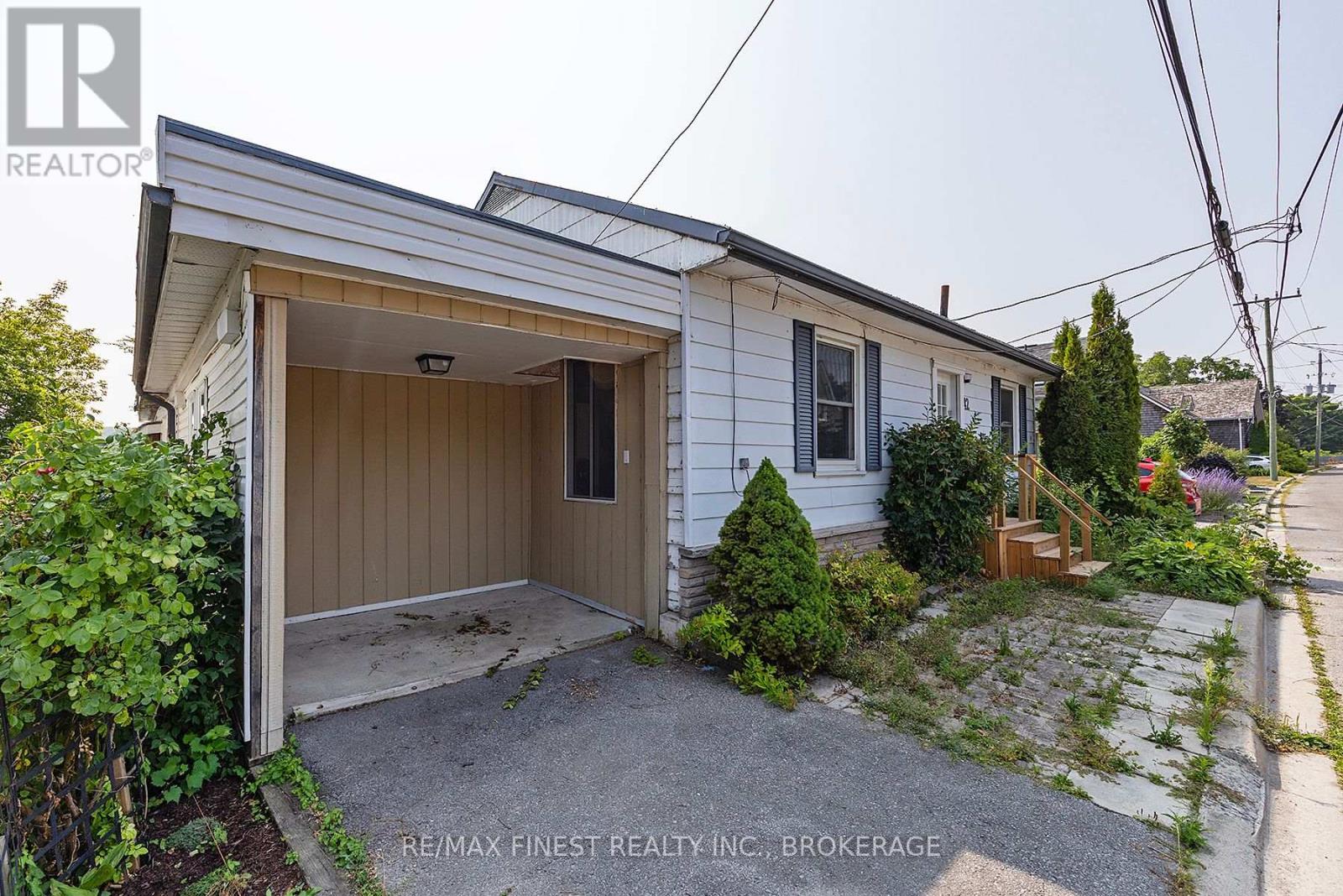 42a Hill Street, Prince Edward County (Picton), Ontario  K0K 2T0 - Photo 3 - X12472255