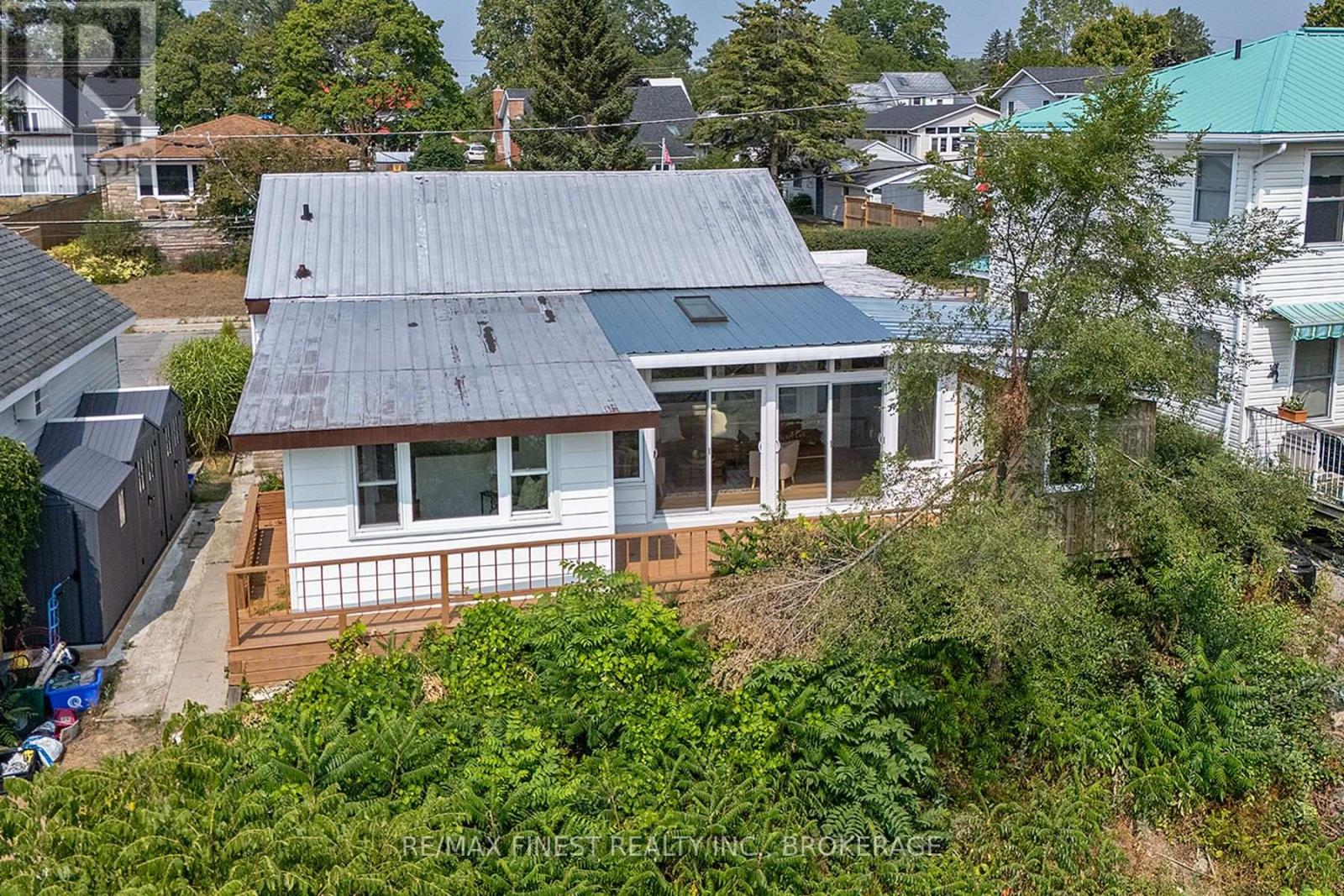 42a Hill Street, Prince Edward County (Picton), Ontario  K0K 2T0 - Photo 39 - X12472255