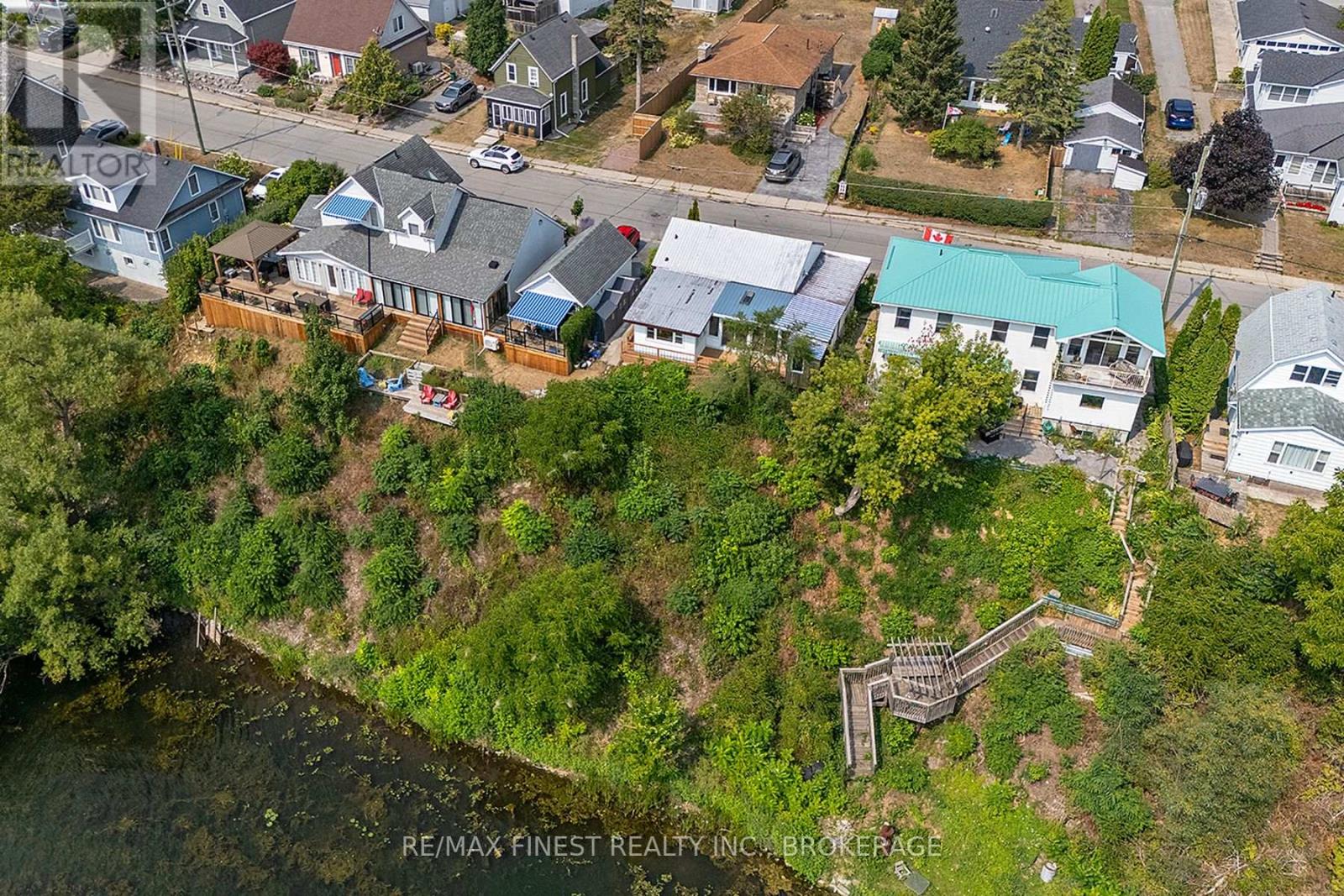 42a Hill Street, Prince Edward County (Picton), Ontario  K0K 2T0 - Photo 44 - X12472255