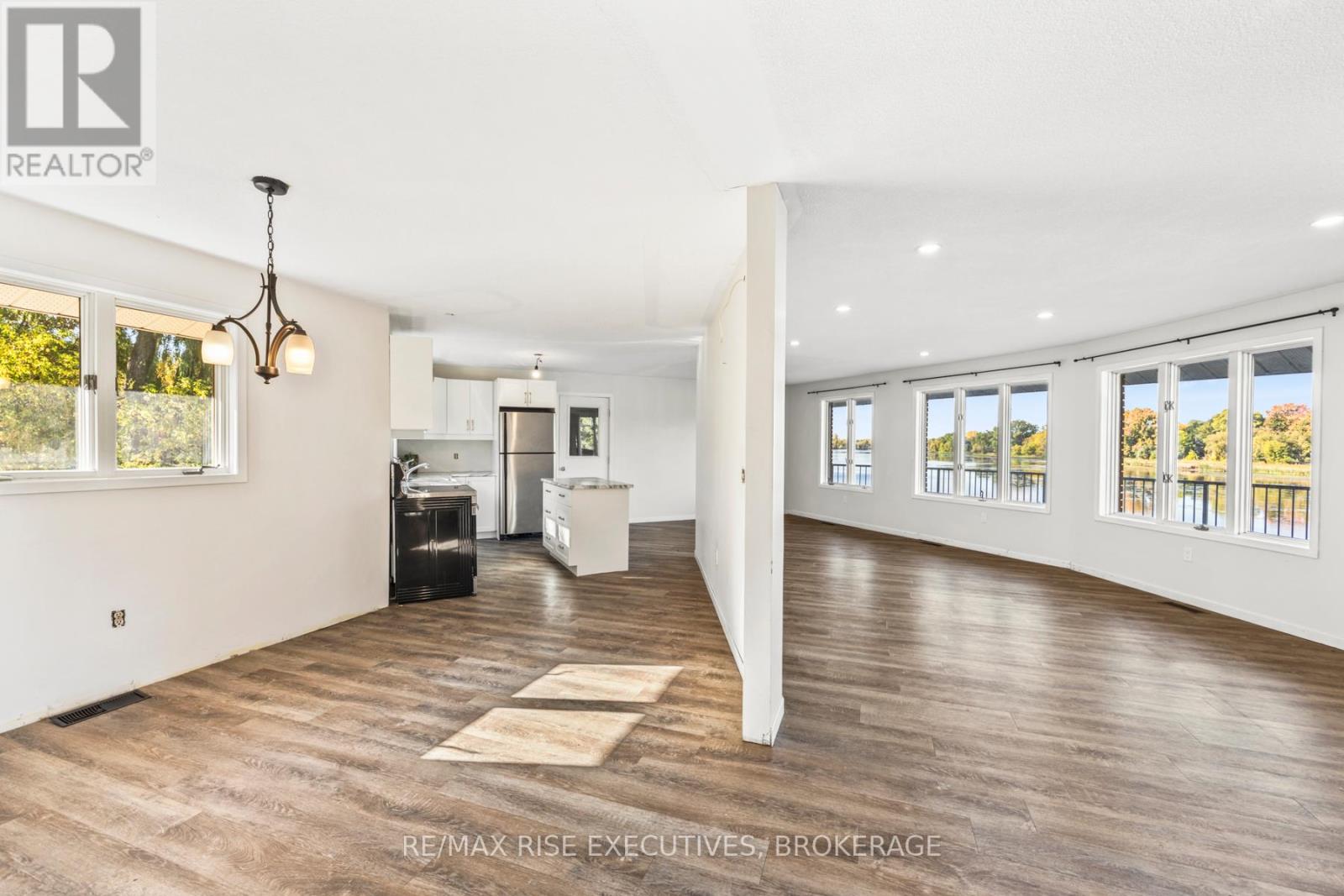 71 River Road W, Greater Napanee (Greater Napanee), Ontario  K7P 3H7 - Photo 8 - X12472309