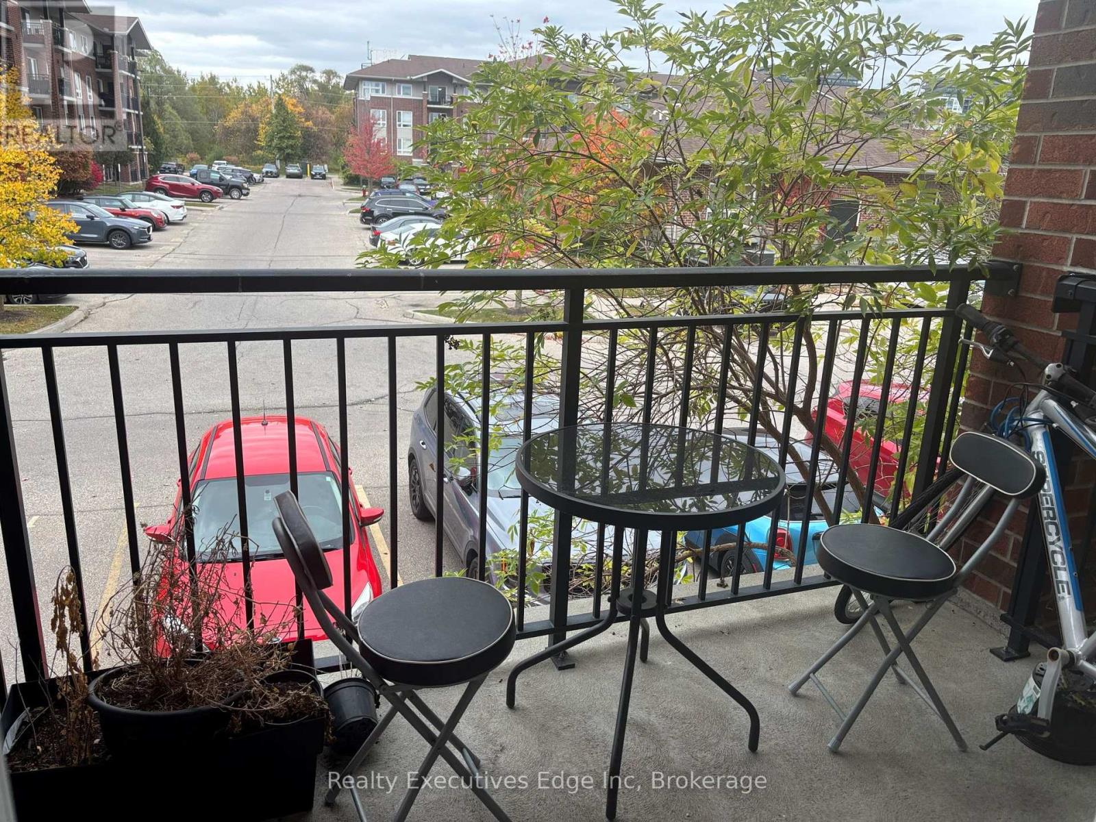 212 - 39 Goodwin Drive, Guelph, Ontario  N1L 0E5 - Photo 6 - X12472273