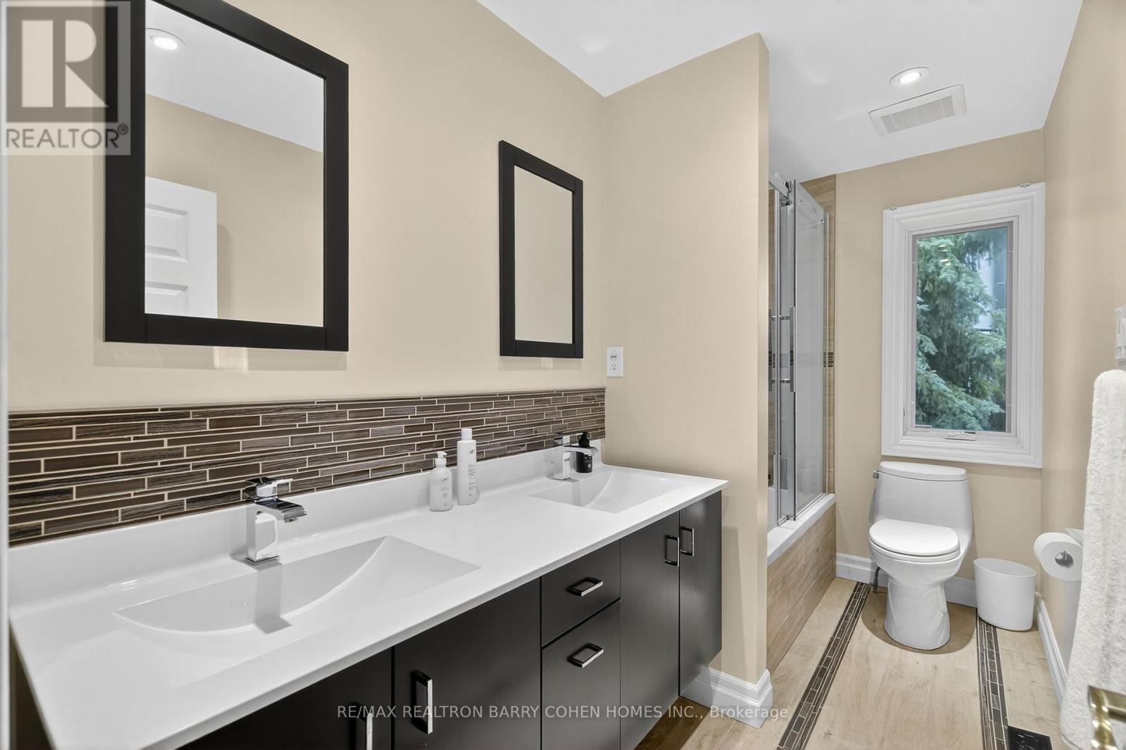 84 Truman Road, Toronto, Ontario  M2L 2L6 - Photo 29 - C12472138