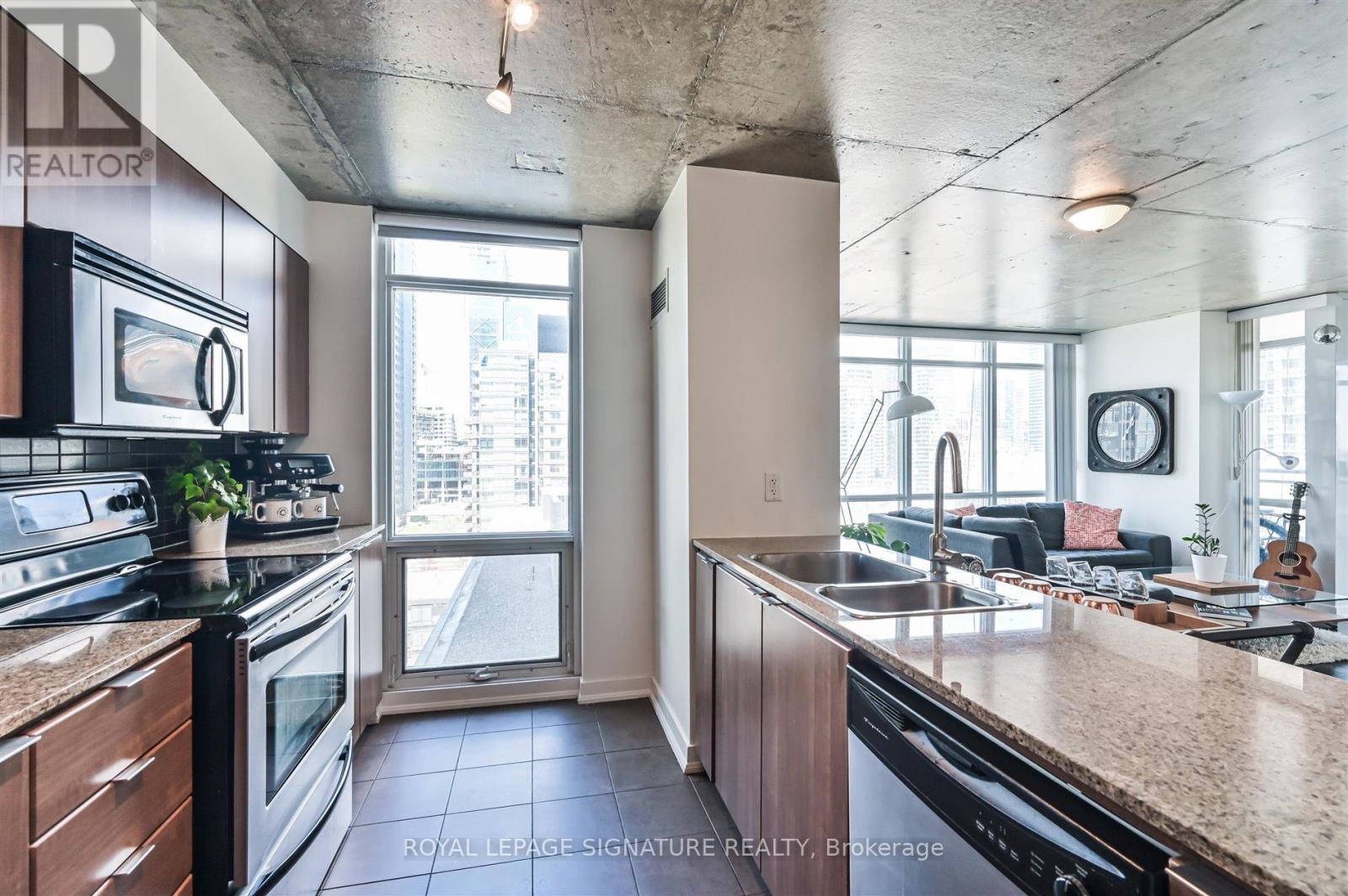 1506 - 11 Brunel Court, Toronto, Ontario  M5V 3Y3 - Photo 13 - C12472143