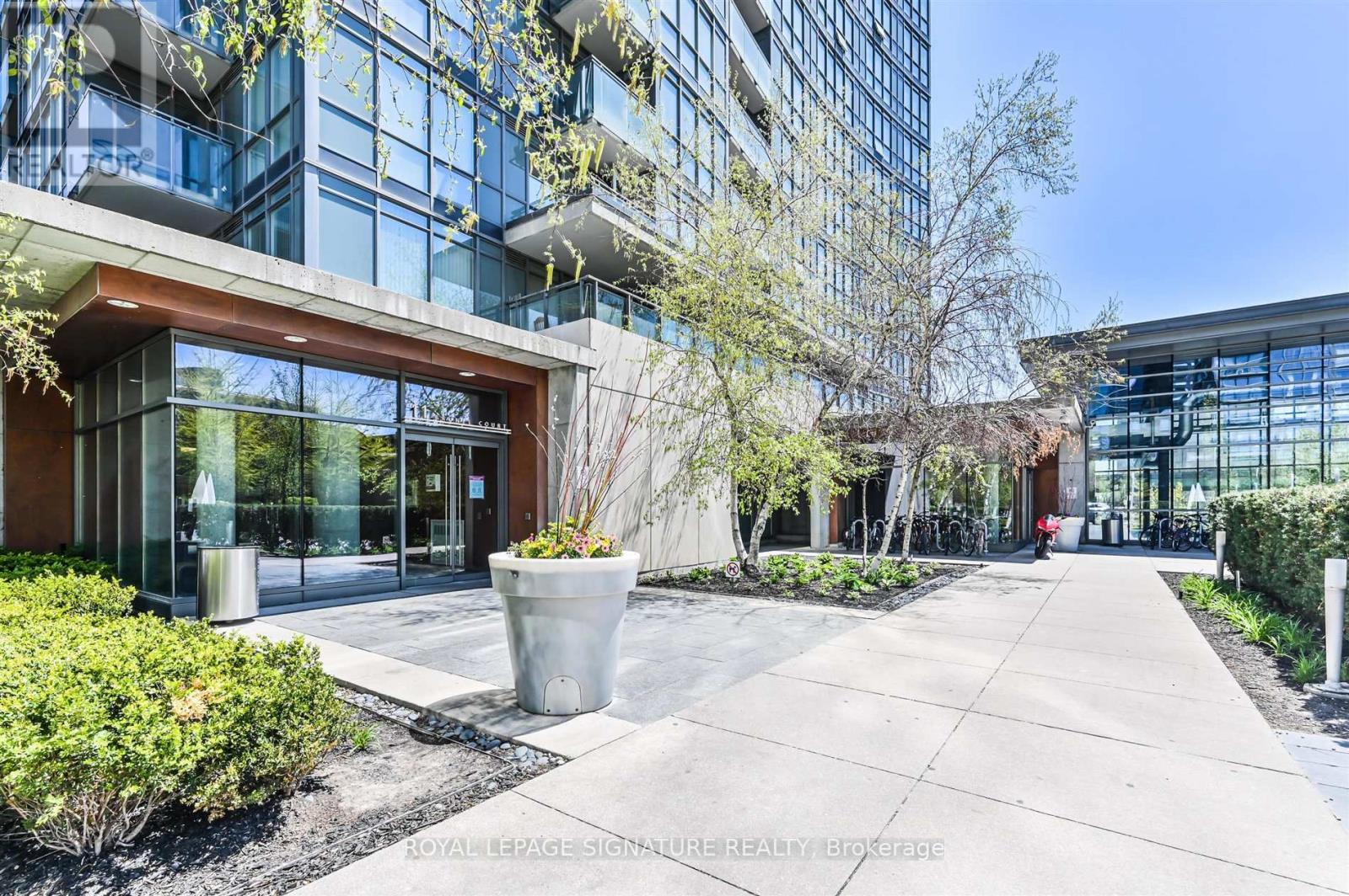 1506 - 11 Brunel Court, Toronto, Ontario  M5V 3Y3 - Photo 4 - C12472143