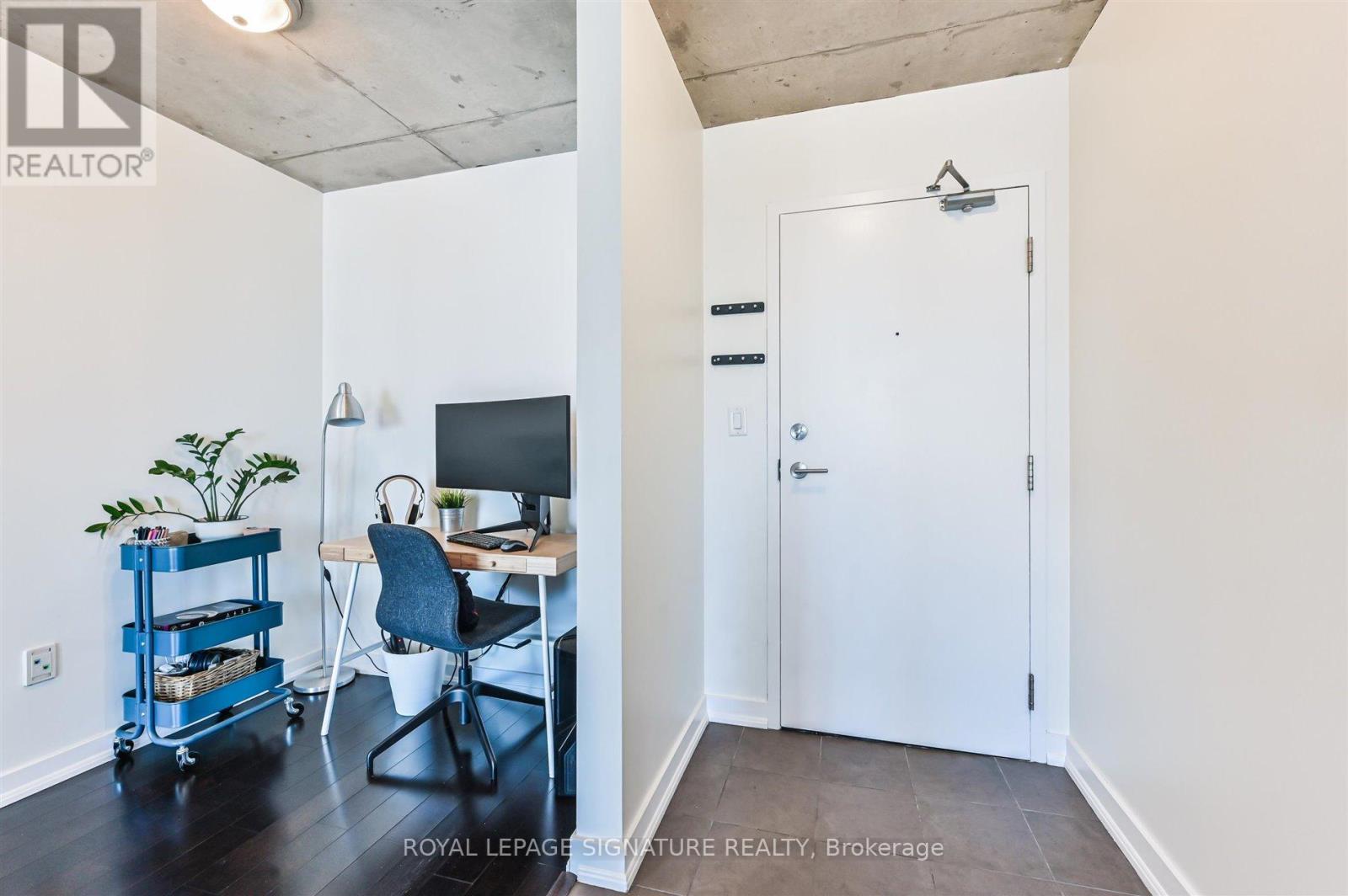 1506 - 11 Brunel Court, Toronto, Ontario  M5V 3Y3 - Photo 5 - C12472143