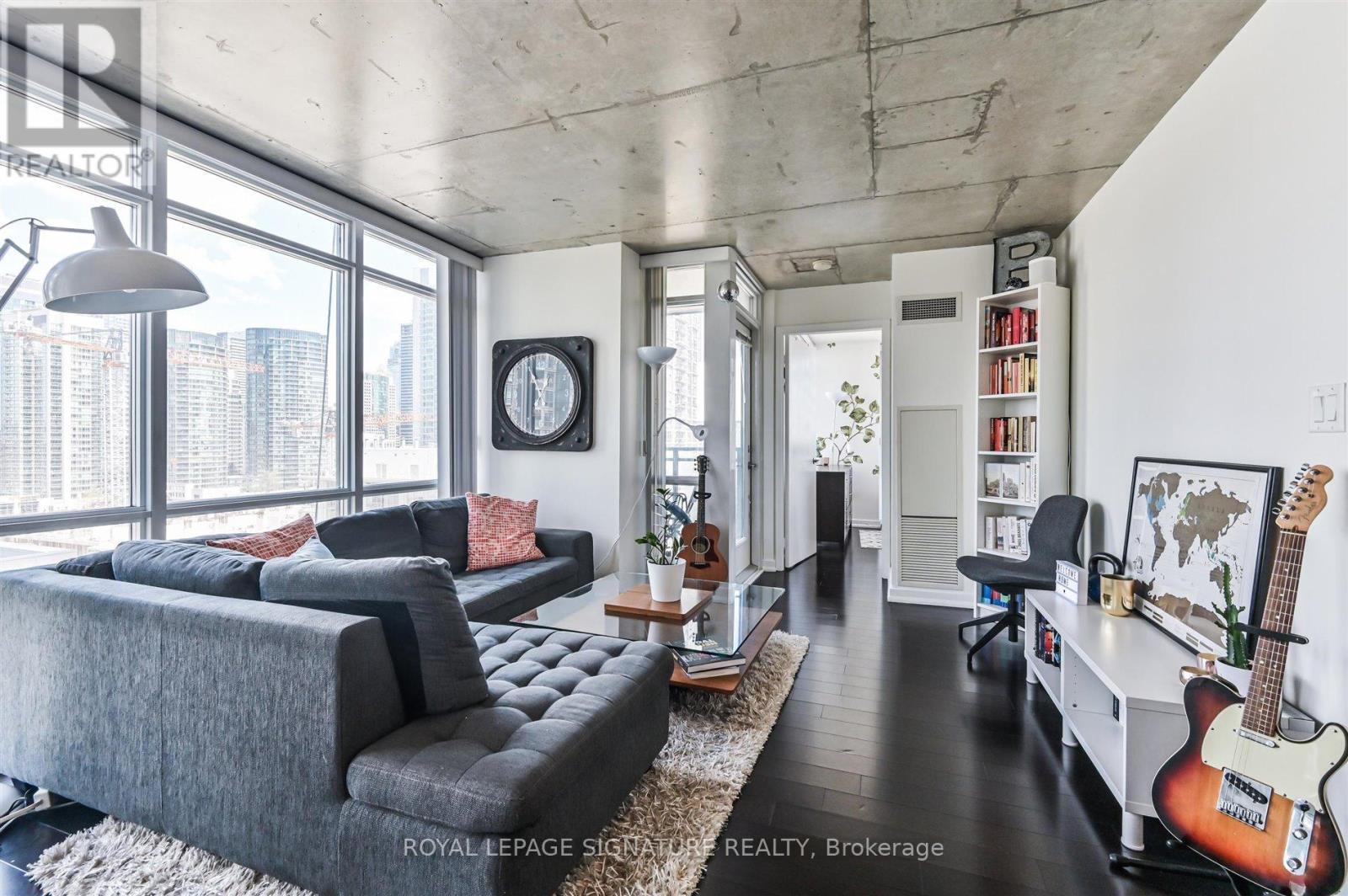 1506 - 11 Brunel Court, Toronto, Ontario  M5V 3Y3 - Photo 8 - C12472143