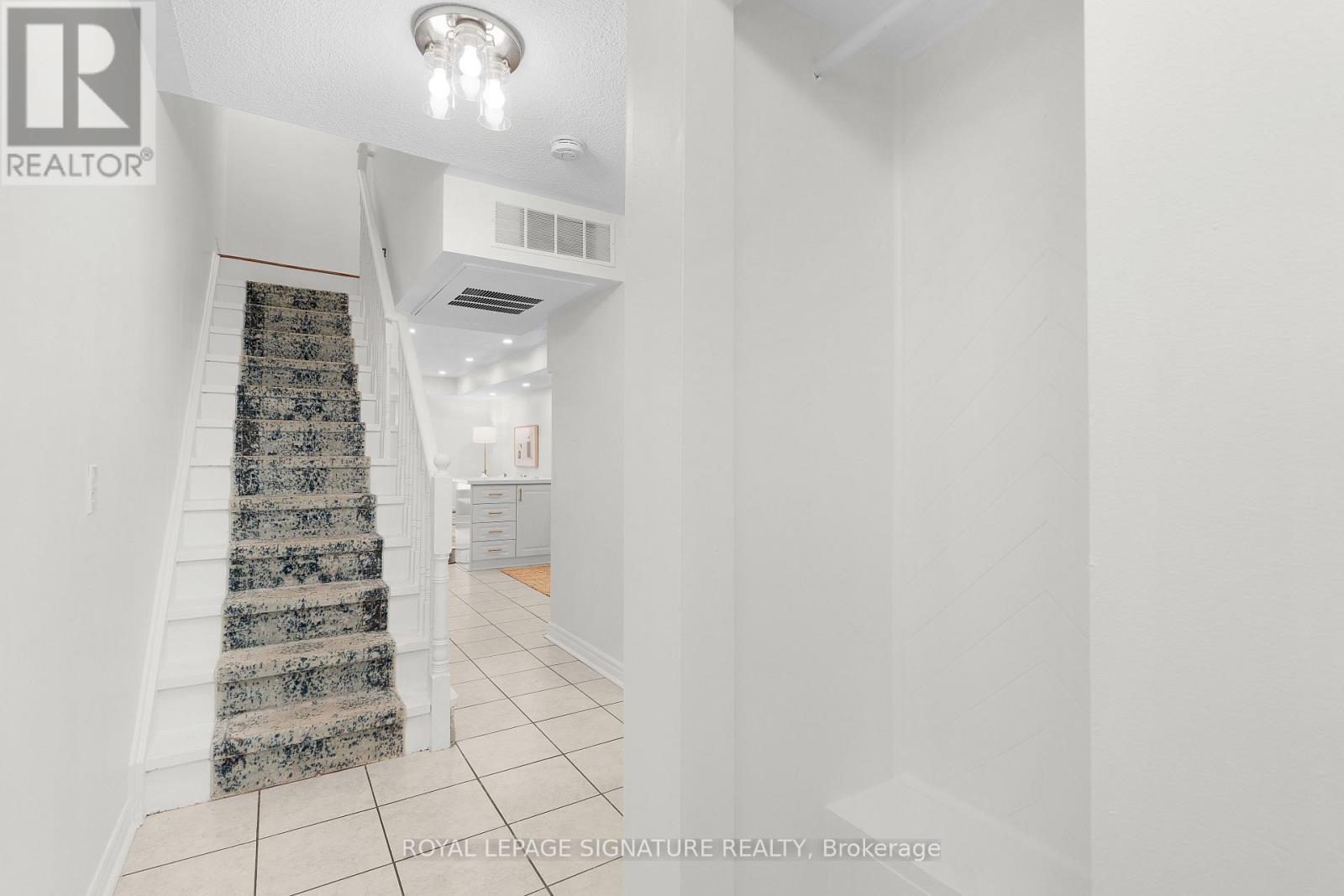 107 - 262 St Helens Avenue, Toronto, Ontario  M6H 4A4 - Photo 8 - C12472152