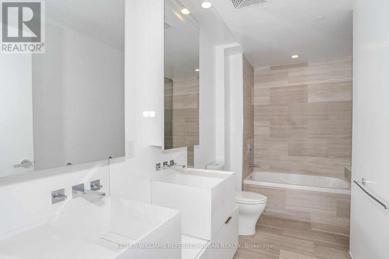 7001 - 1 Bloor Street E, Toronto, Ontario  M4W 0A8 - Photo 18 - C12472154