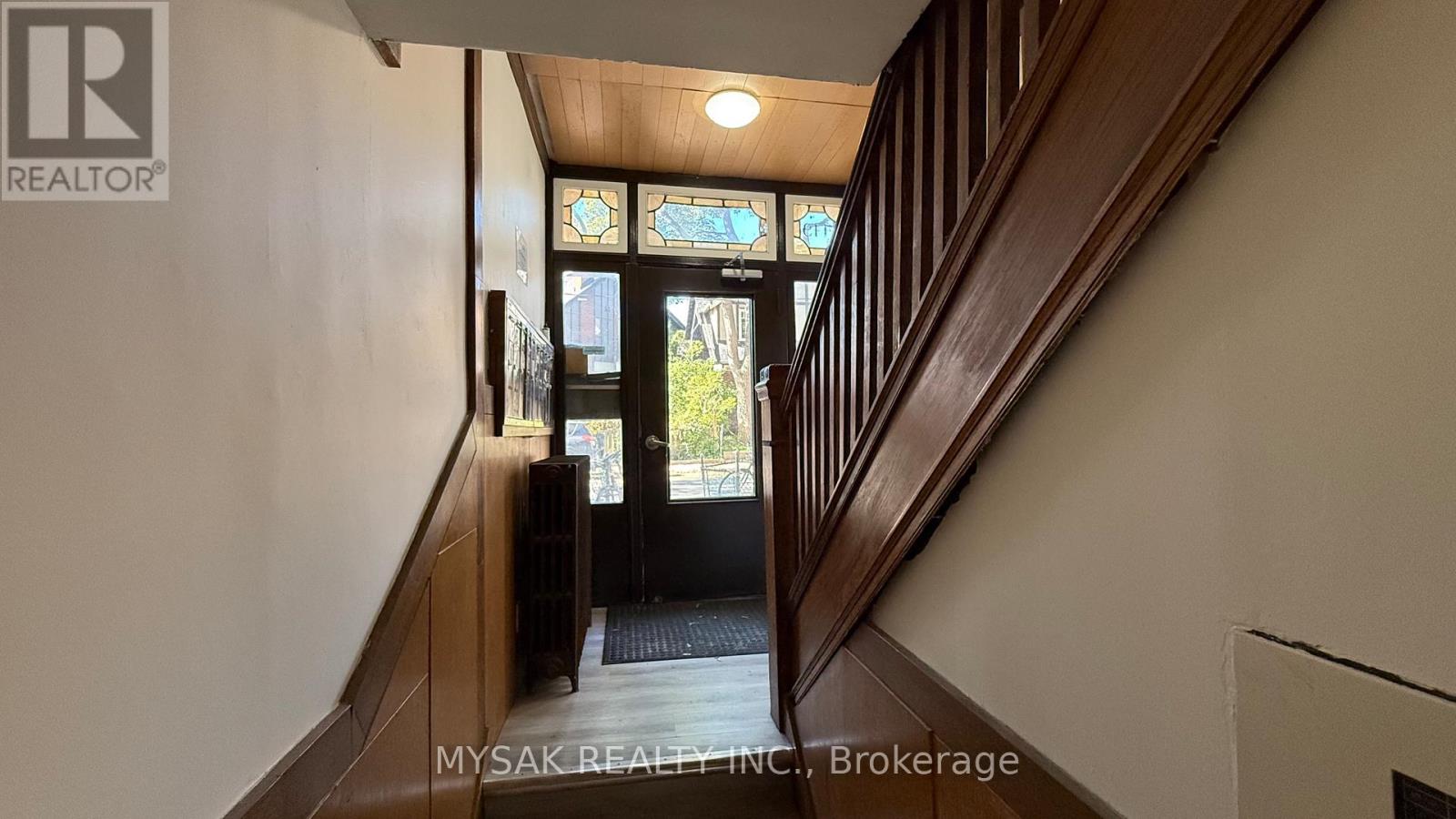 449 Crawford Street, Toronto, Ontario  M6G 3J7 - Photo 15 - C12472157