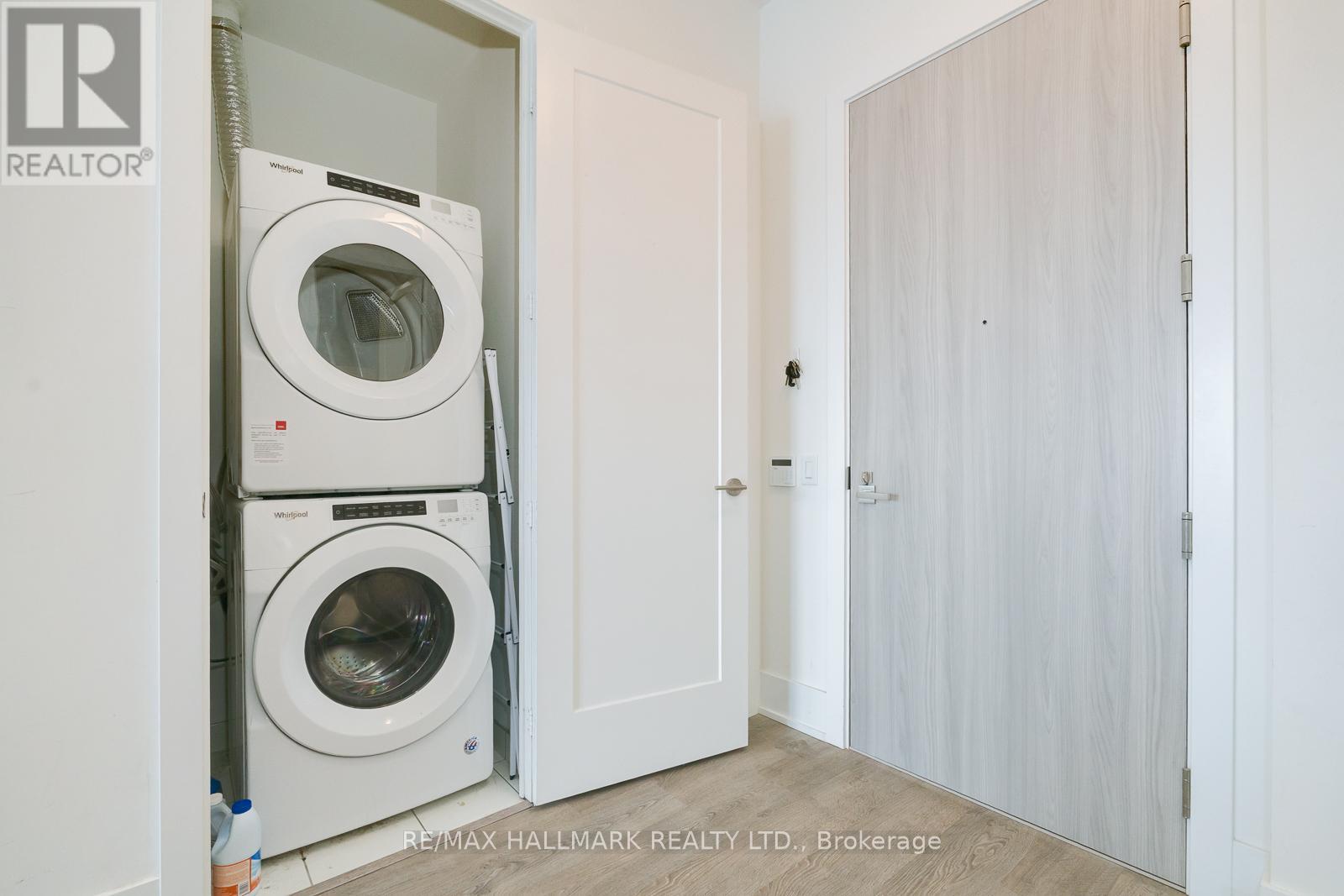 420 - 80 Vanauley Street, Toronto, Ontario  M5T 0C9 - Photo 4 - C12472174