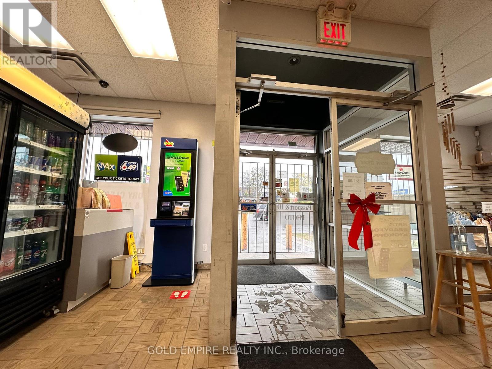 4 - 456 Wharncliffe Road S, London South, Ontario  N6J 2M0 - Photo 7 - X12472202