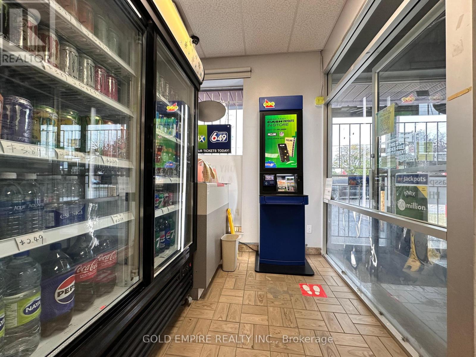 4 - 456 Wharncliffe Road S, London South, Ontario  N6J 2M0 - Photo 8 - X12472202