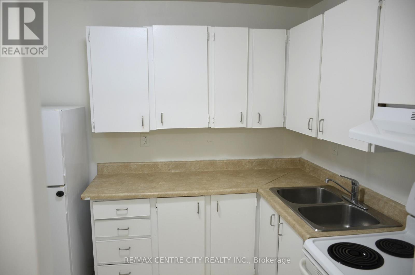 801 - 573 Mornington Avenue, London East, Ontario  N5Y 4T9 - Photo 6 - X12472230