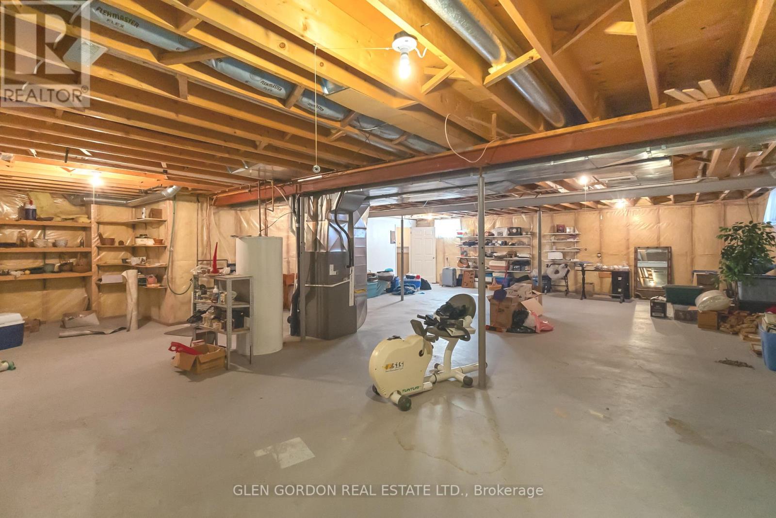 71 Parkview Crescent, Strathroy-Caradoc, Ontario  N7G 4A9 - Photo 33 - X12472280