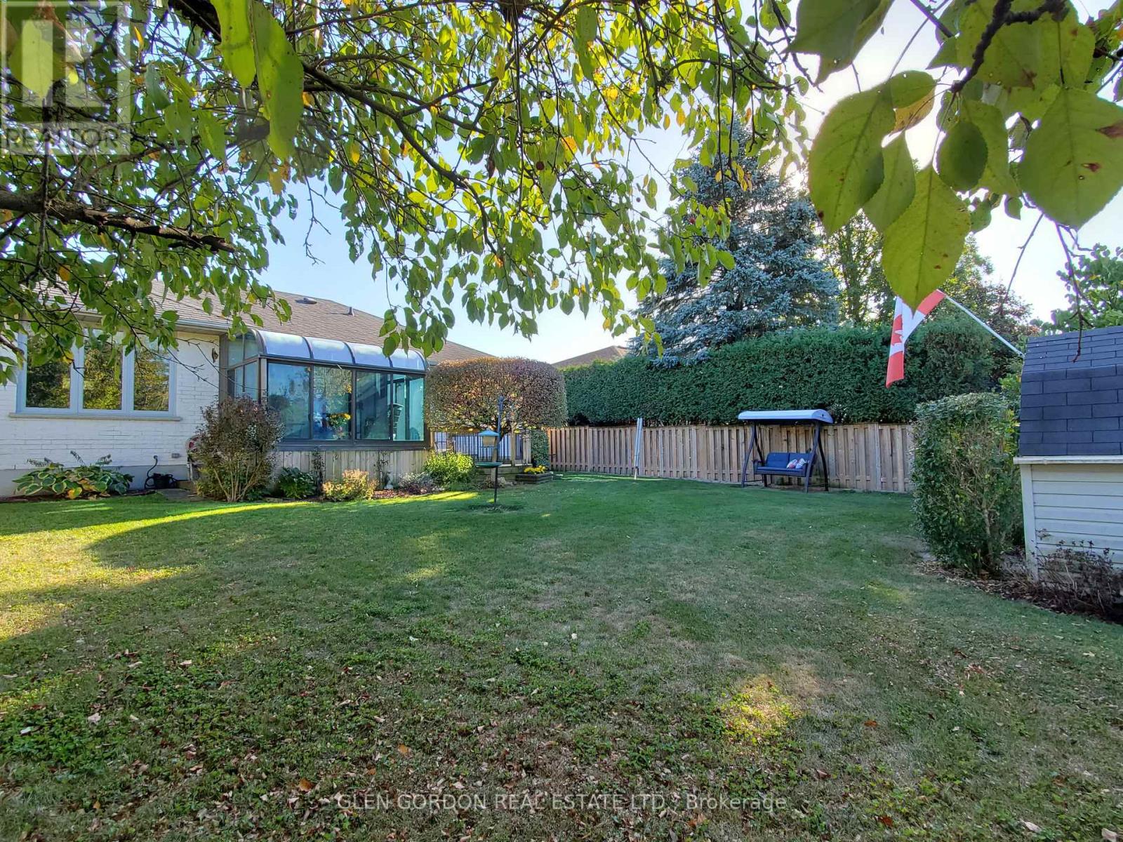 71 Parkview Crescent, Strathroy-Caradoc, Ontario  N7G 4A9 - Photo 43 - X12472280