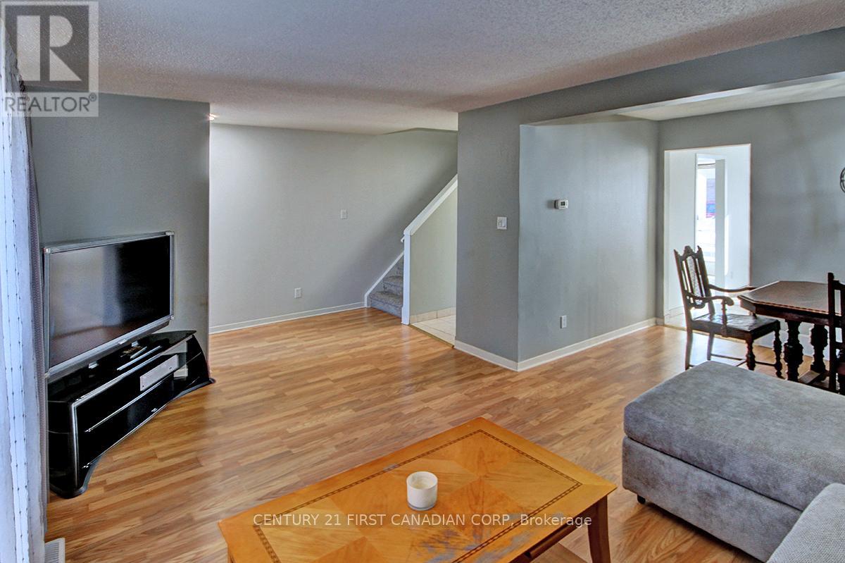 12 - 75 Ansondale Road, London South, Ontario  N6C 5W3 - Photo 11 - X12472312