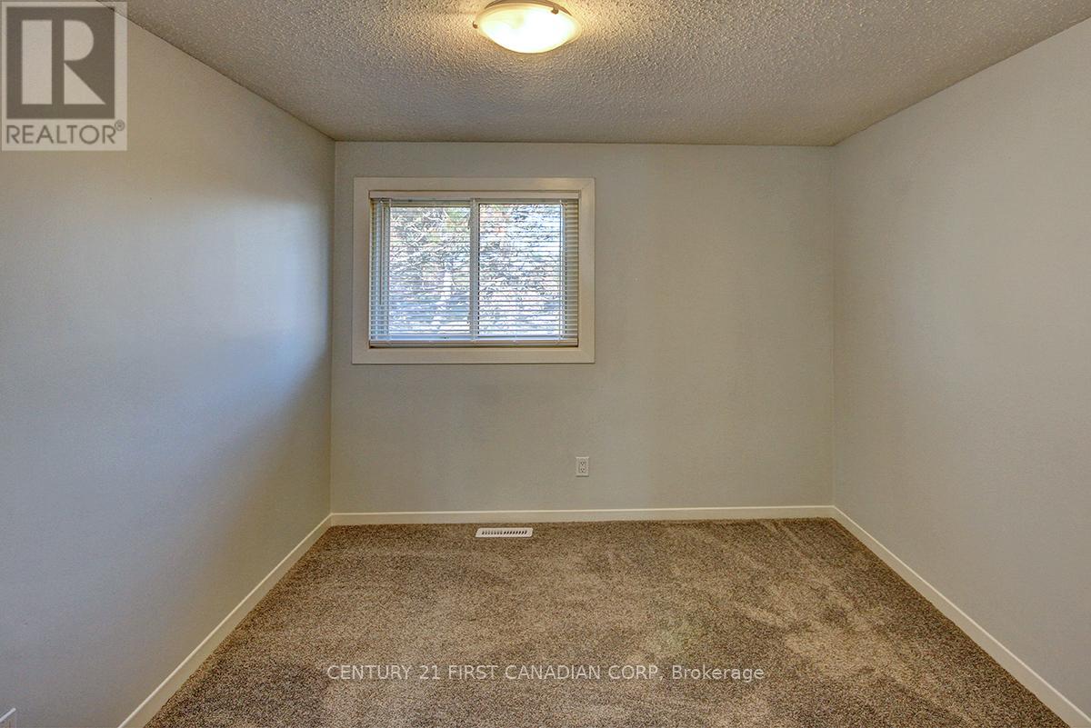 12 - 75 Ansondale Road, London South, Ontario  N6C 5W3 - Photo 16 - X12472312