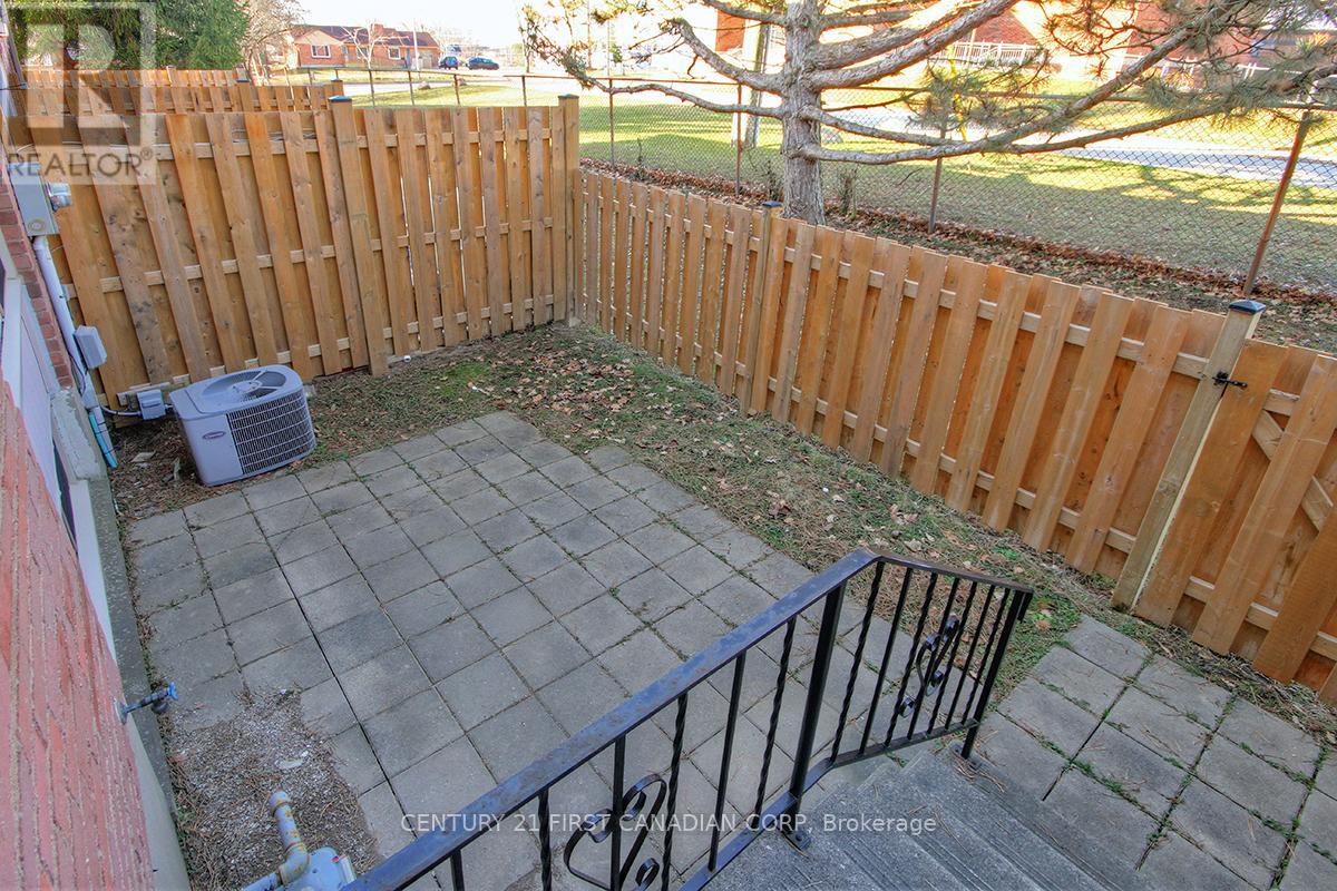 12 - 75 Ansondale Road, London South, Ontario  N6C 5W3 - Photo 22 - X12472312