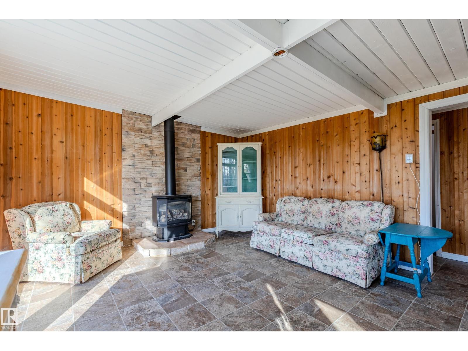 161 Lakeshore Dr, Rural Lac Ste. Anne County, Alberta  T0E 1V0 - Photo 10 - E4462817